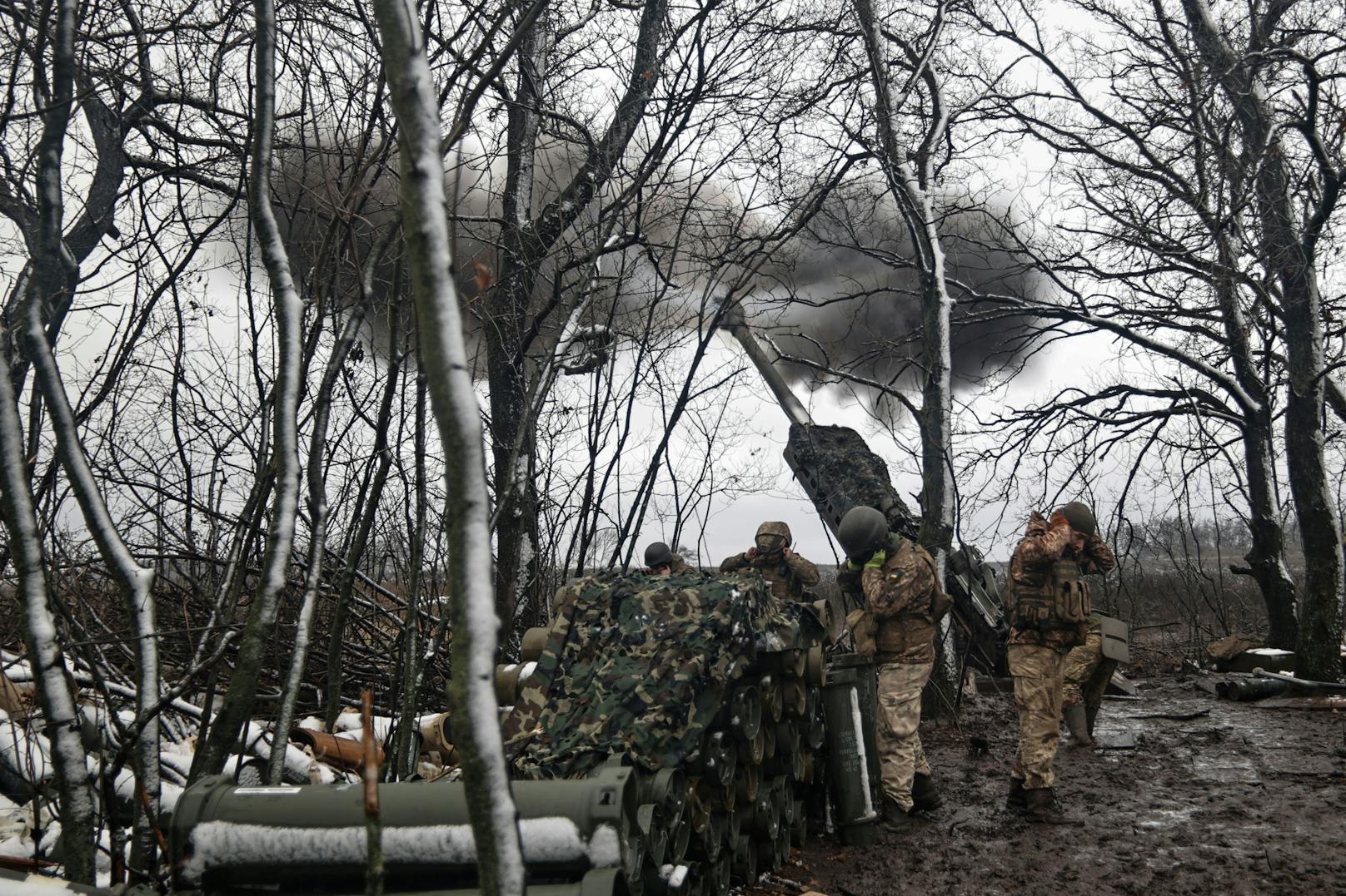 Bilder von der Schlacht um Bachmut im Osten der Ukraine, 2022.