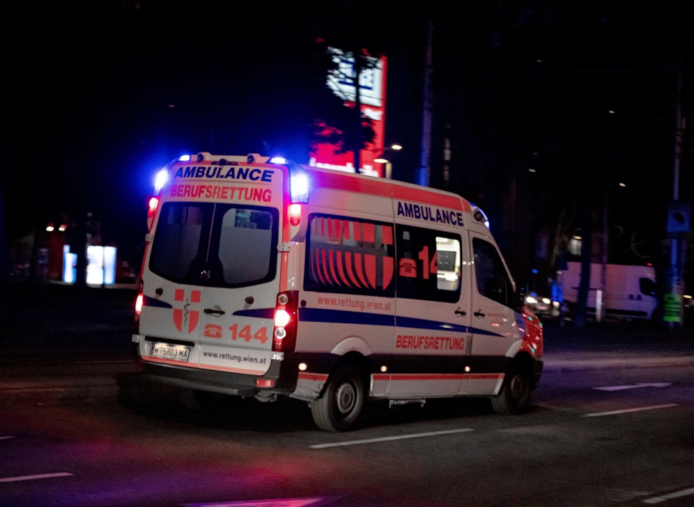 Freundin und Frau verprügelt – doch ins Spital gebracht werden musste der mutmaßliche Angreifer.