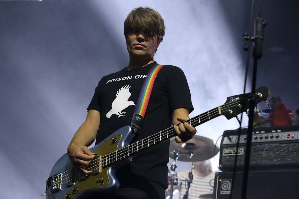 Jan Müller ist Bassist der band Tocotronic.