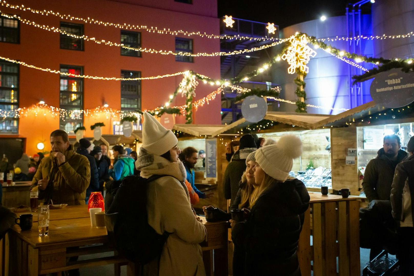 Christkindlmarkt zum Thema Baby, Kind & Familie