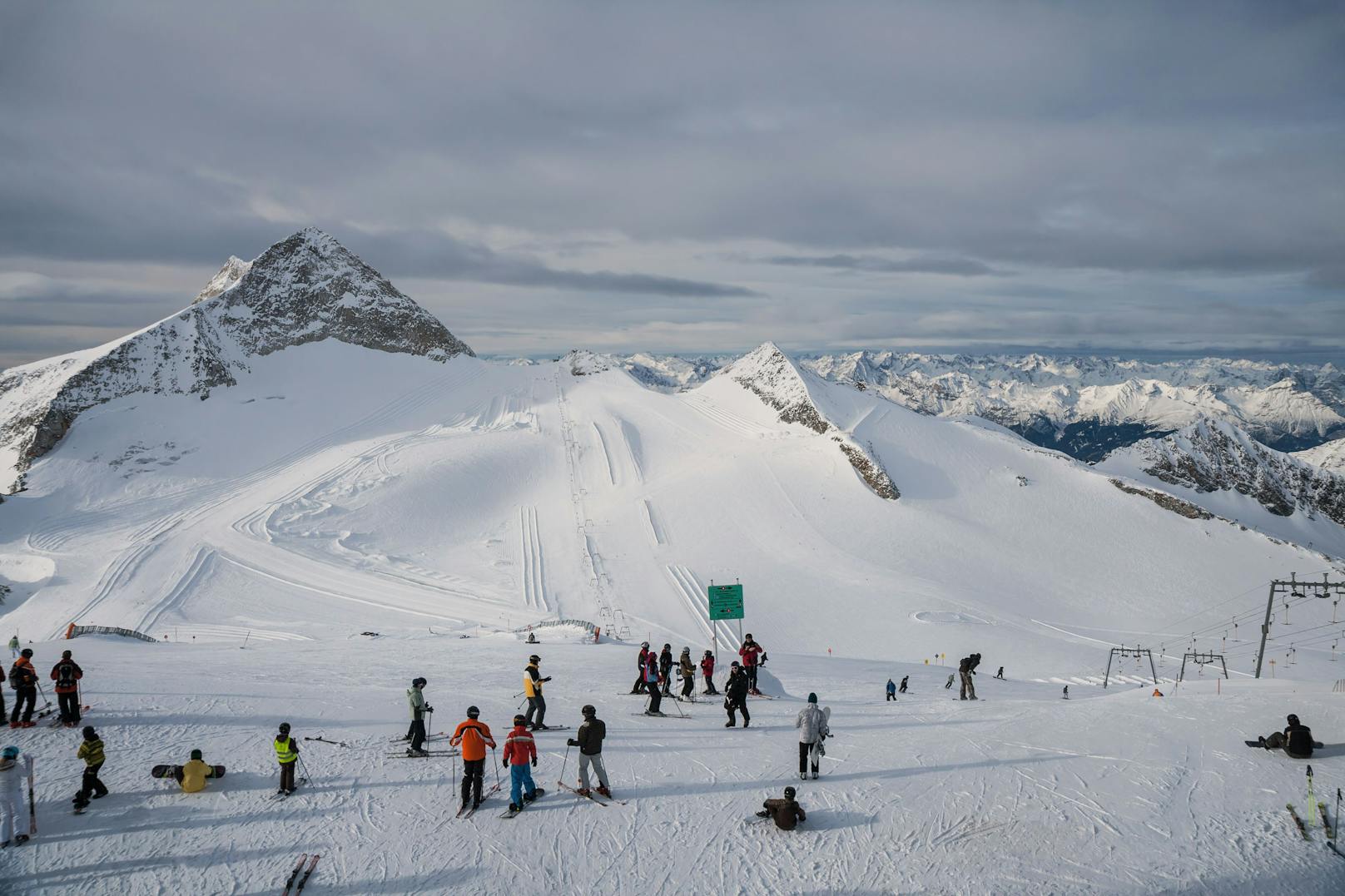 Im Skiressort <strong>Zillertal Hintertuxer Glätscher</strong> kostet ein Skitag mit allem drum und dran schon <strong>353,68 Euro.</strong>