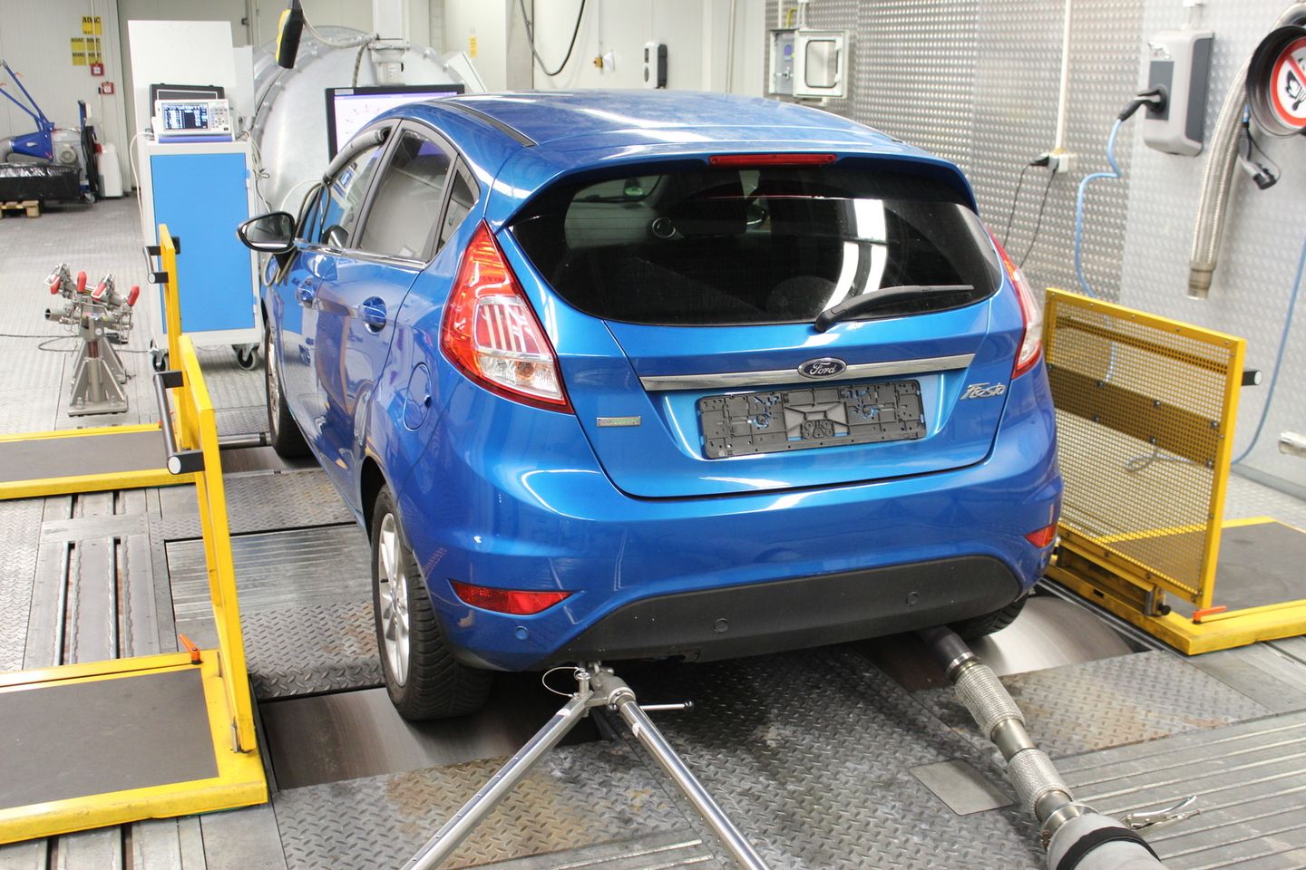 Der ÖAMTC unterzog alternative Kraftstoffe einem Praxistest.