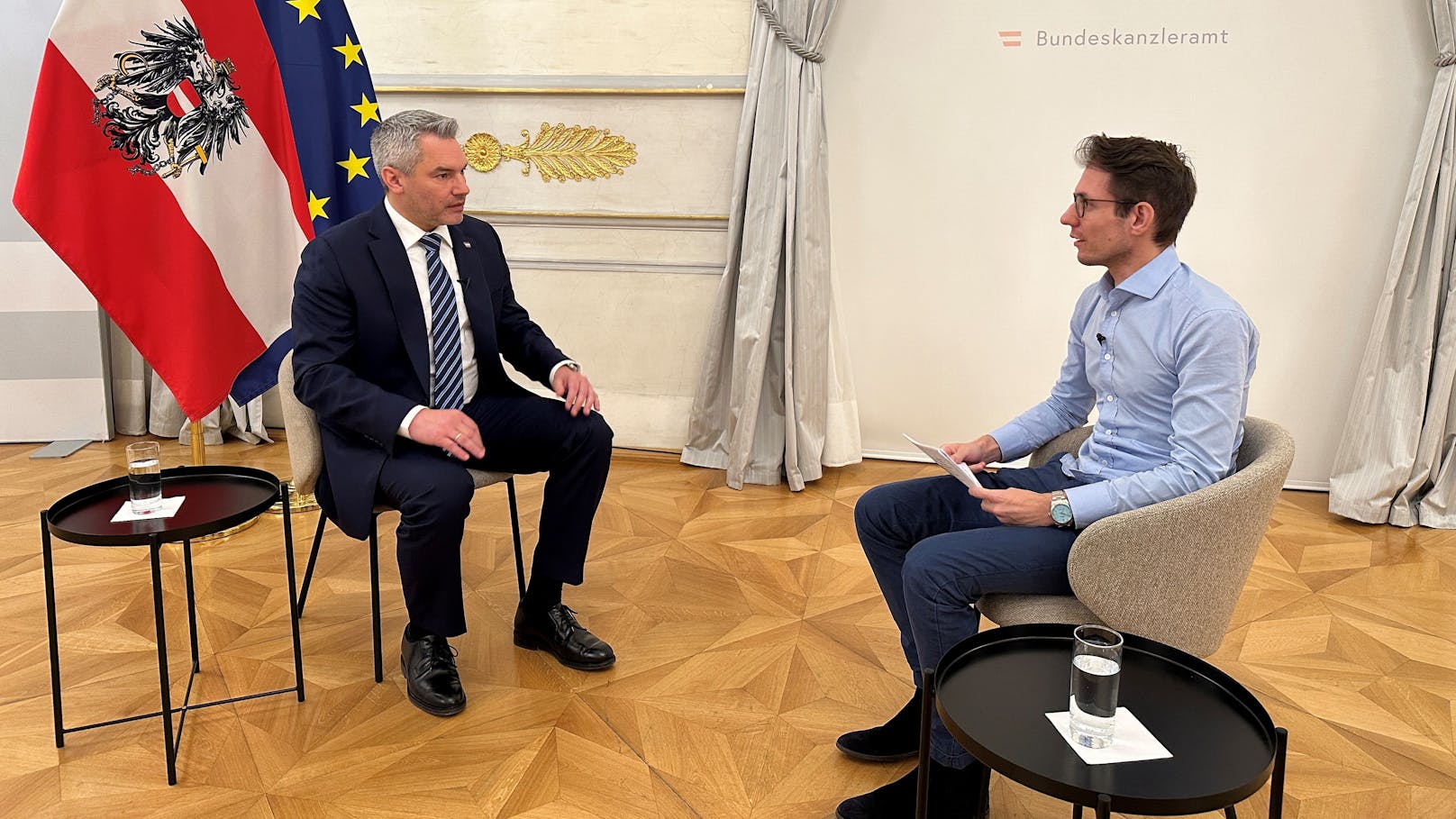 Bundeskanzler Karl Nehammer (ÖVP) im <em>"Heute"</em>-Interview mit Clemens Oistric