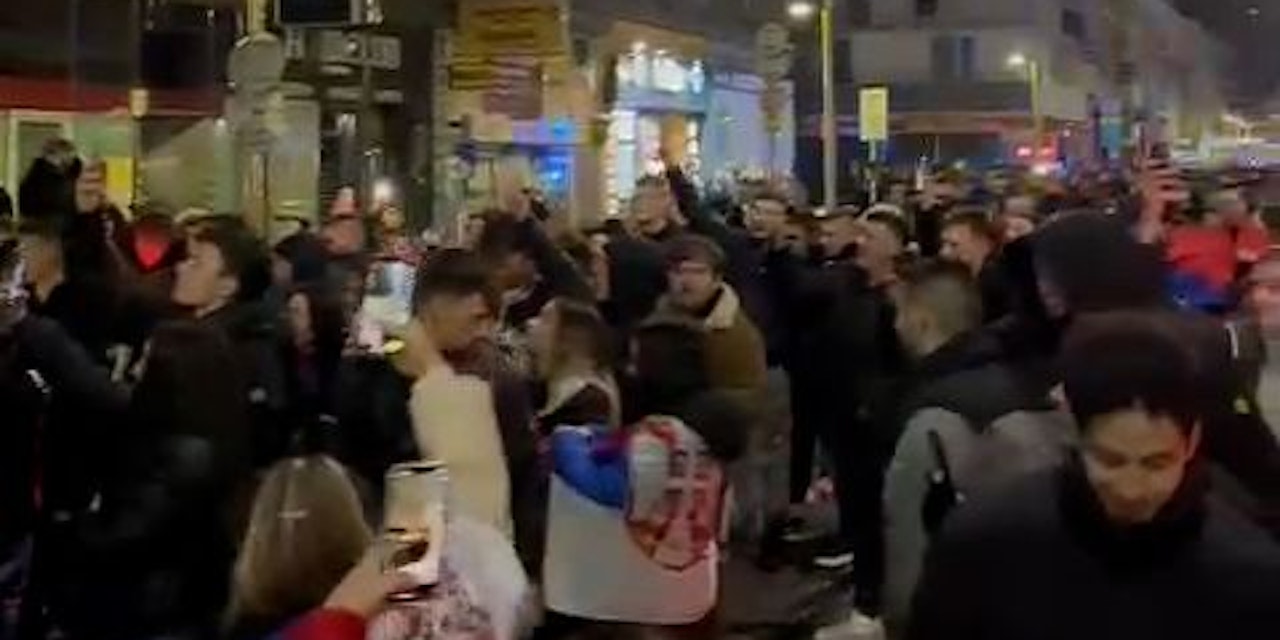 Aufrufe zu Massenmord! Serben-Eklat mitten in Wien