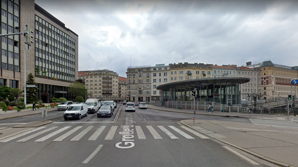 Mit einem Laufrad schaffen es auch Kleinkinder, in 14 Sekunden 25 Meter zu überwinden, ohne jedoch nicht, monieren Eltern und fordern eine längere Grünphase am Heumarkt (Landstraße)