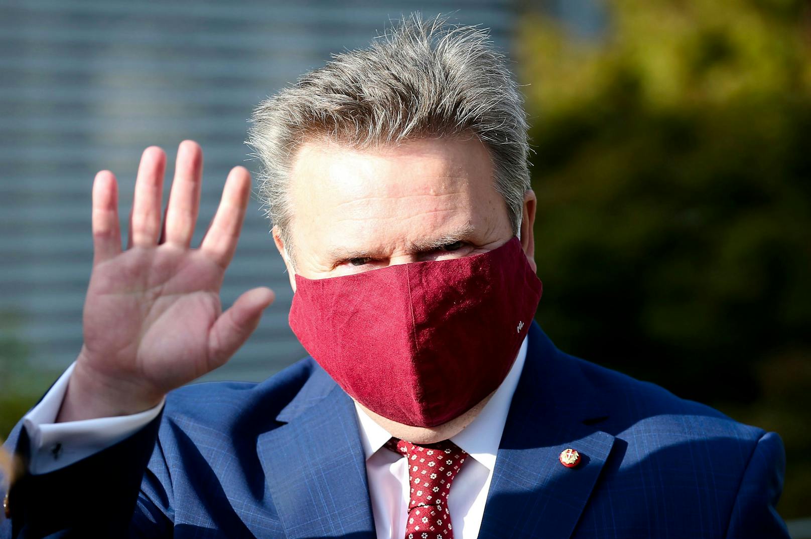 Wiens Bürgermeister Michael Ludwig setzt weiter auf die Maske.