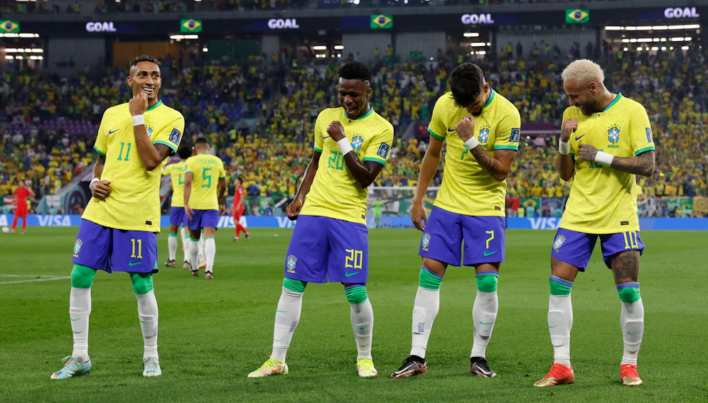 Brasilien tanzt mit Samba ins Viertelfinale.