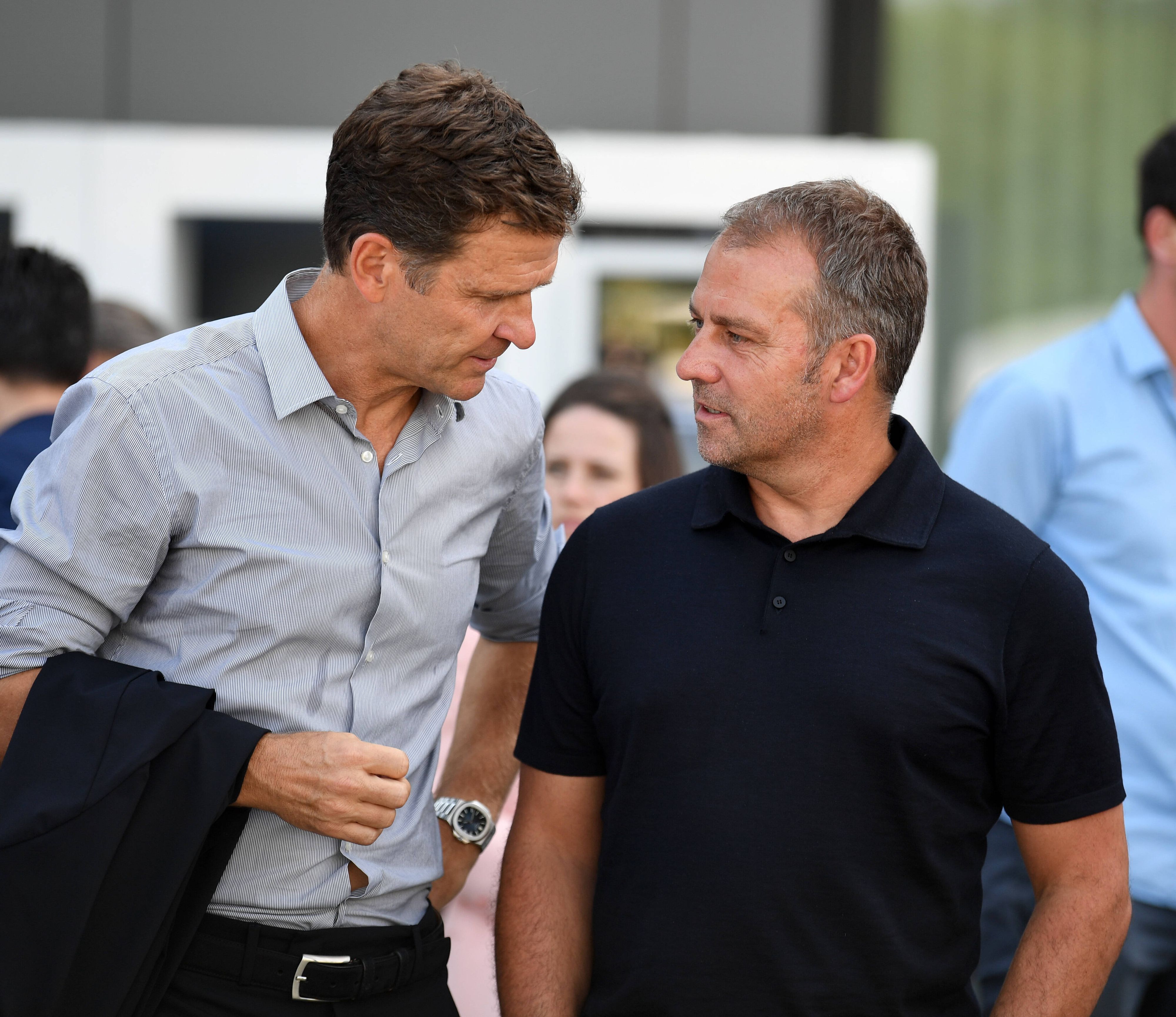 Ex-DFB-Geschäftsführer Oliver Bierhoff mit Trainer Hansi Flick