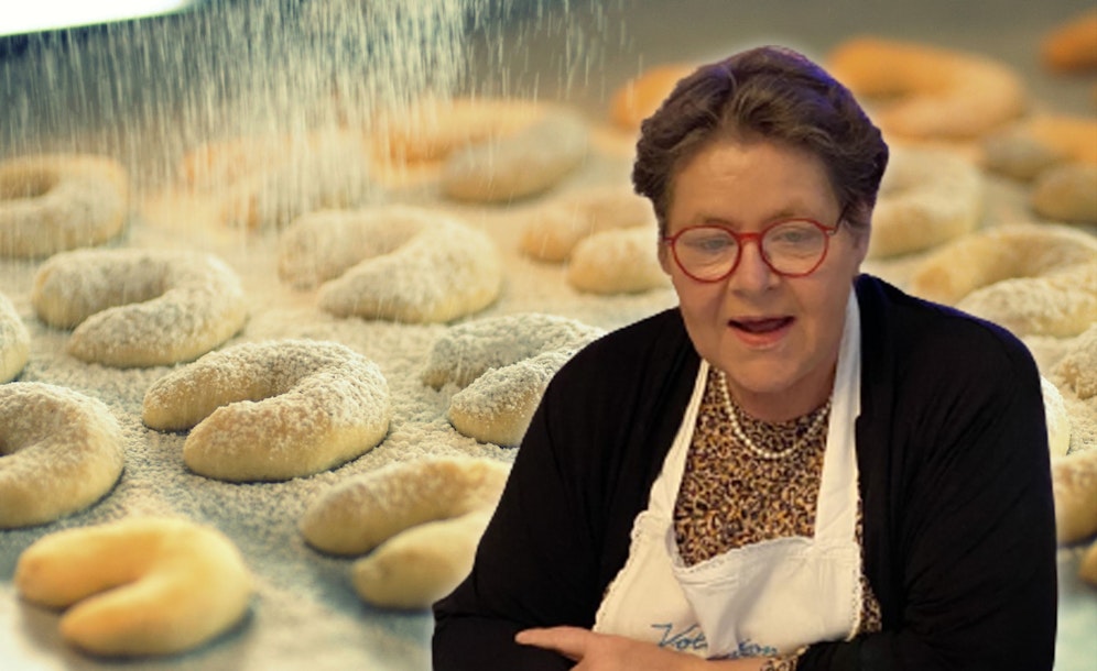 Vollpension-Oma Kathrin ist eine wahre Backfee.