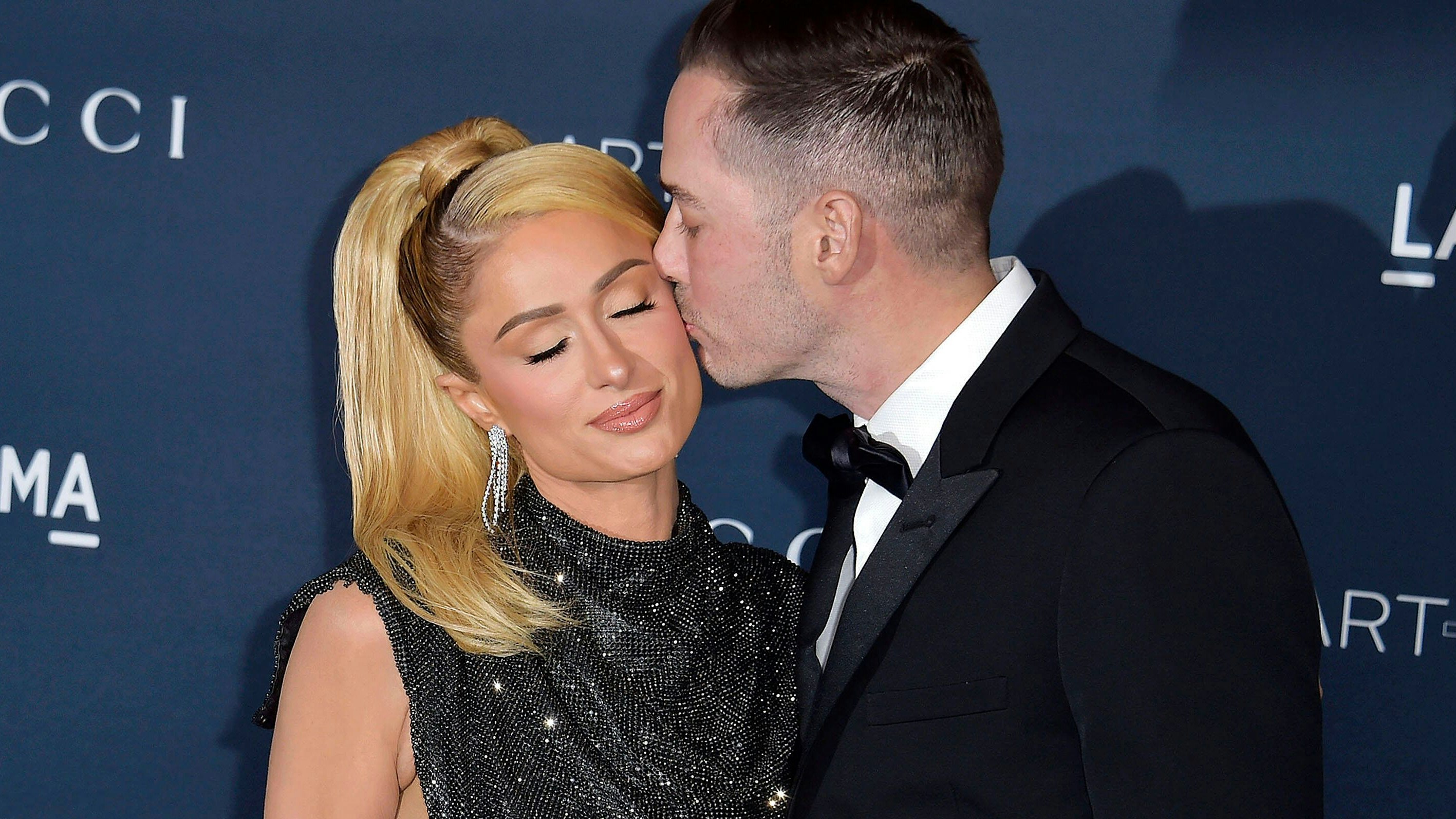 Hotelerbin Paris Hilton ist mit Carter Reum verheiratet. 