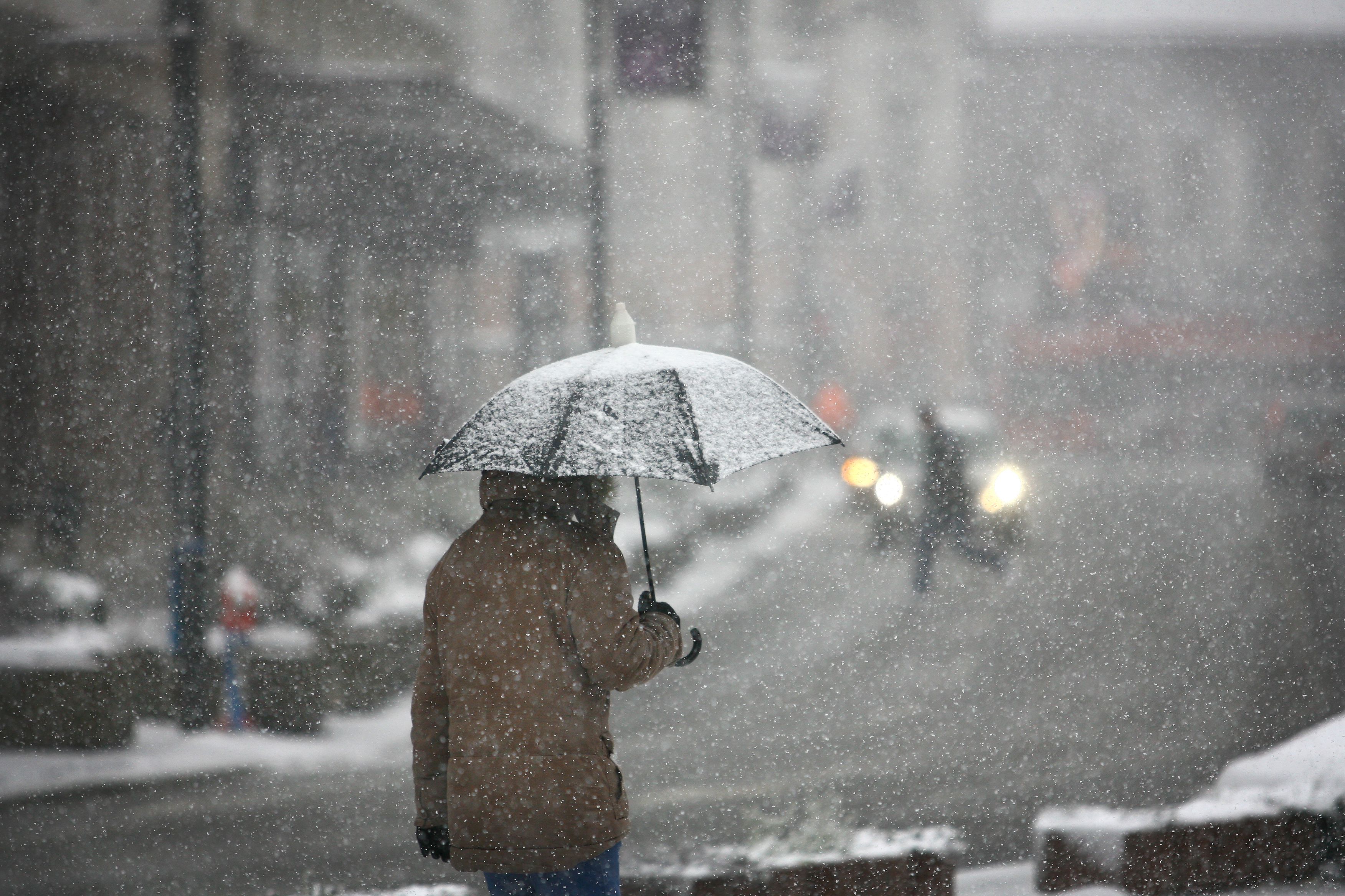Vor allem in den südlichen Städten ist mit (Schnee-)Regen zu rechnen.