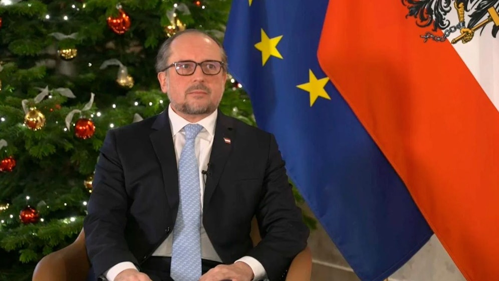 Außenminister und Kurzzeit-Altkanzler Alexander Schallenberg im TV-Gespräch mit Puls24