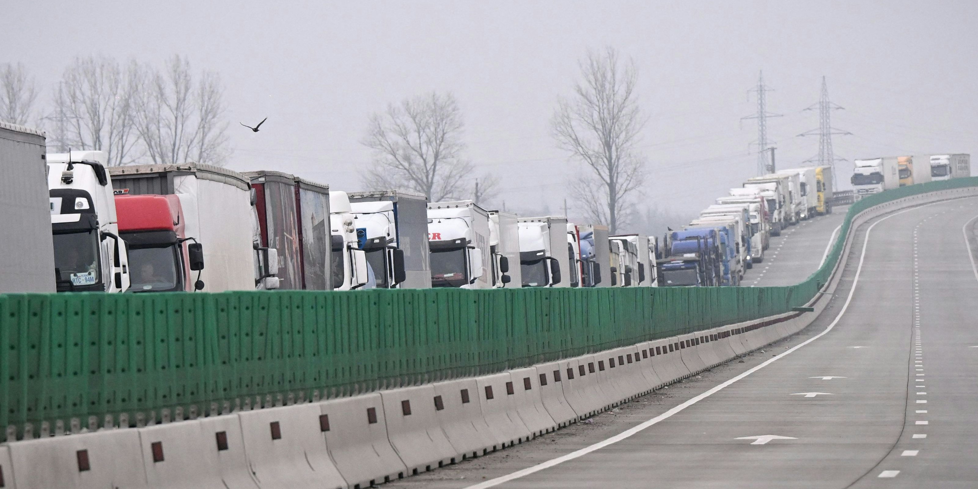 Lkw-Stau an der rumänisch-bulgarischen Grenze: Über zehn Jahre dauerten die Bemühungen beider Länder, in die EU zu gelangen. Österreich legte ein Veto ein.