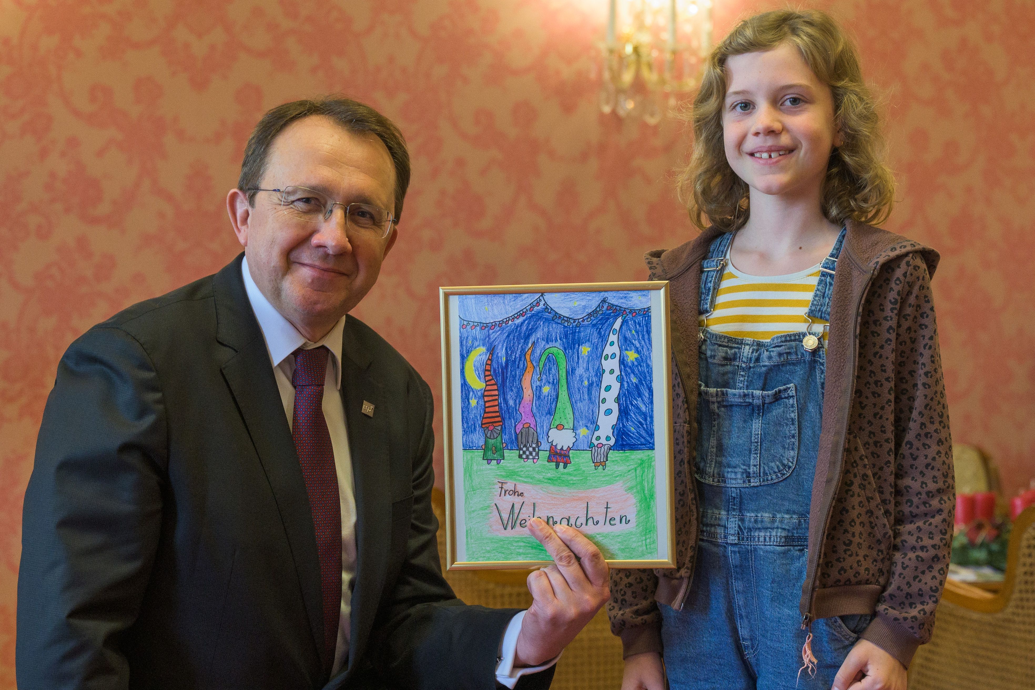 Die Weihnachtskarte von Luise Heinzl aus der 3a der VS-Pottenbrunn verschickt Bürgermeister Matthias Stadler.