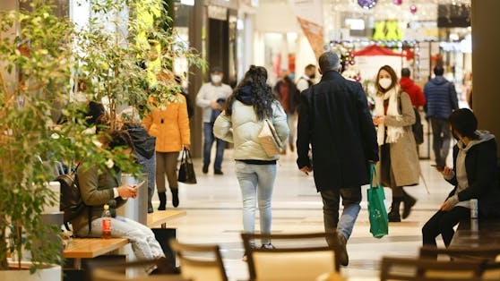 Eine 9-Jährige ist in einem Einkaufszentrum in Kufstein sexuell belästigt worden.