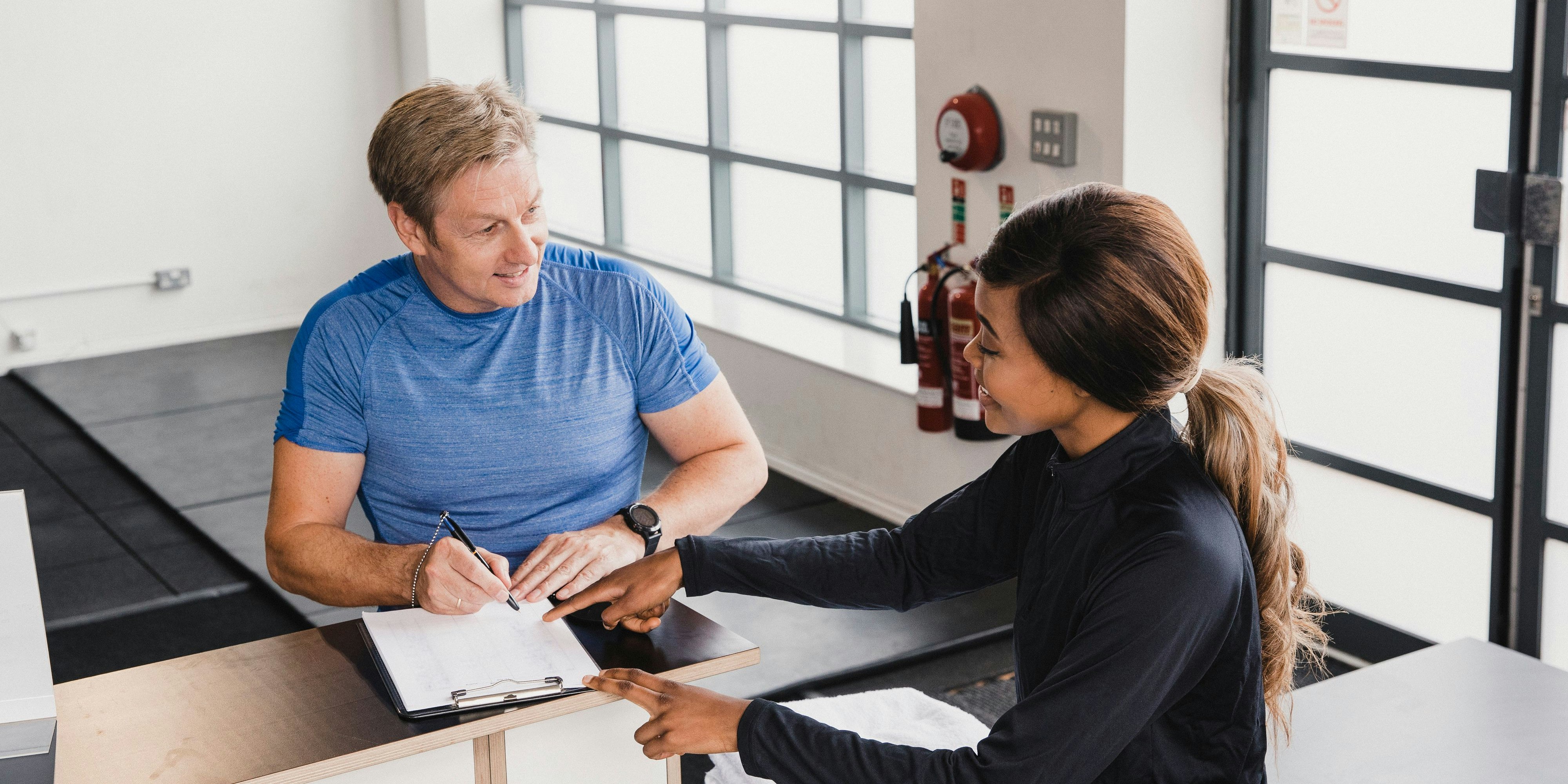 Eine der größten Fitnessstudio-Ketten muss seinen Kunden alle Gebühren zurückzahlen.