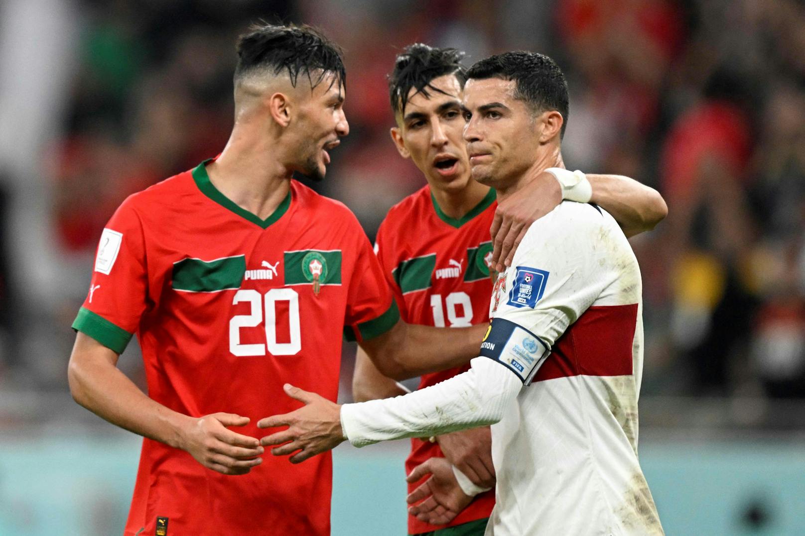 Ronaldo musste von Marokko-Spielern getröstet werden.