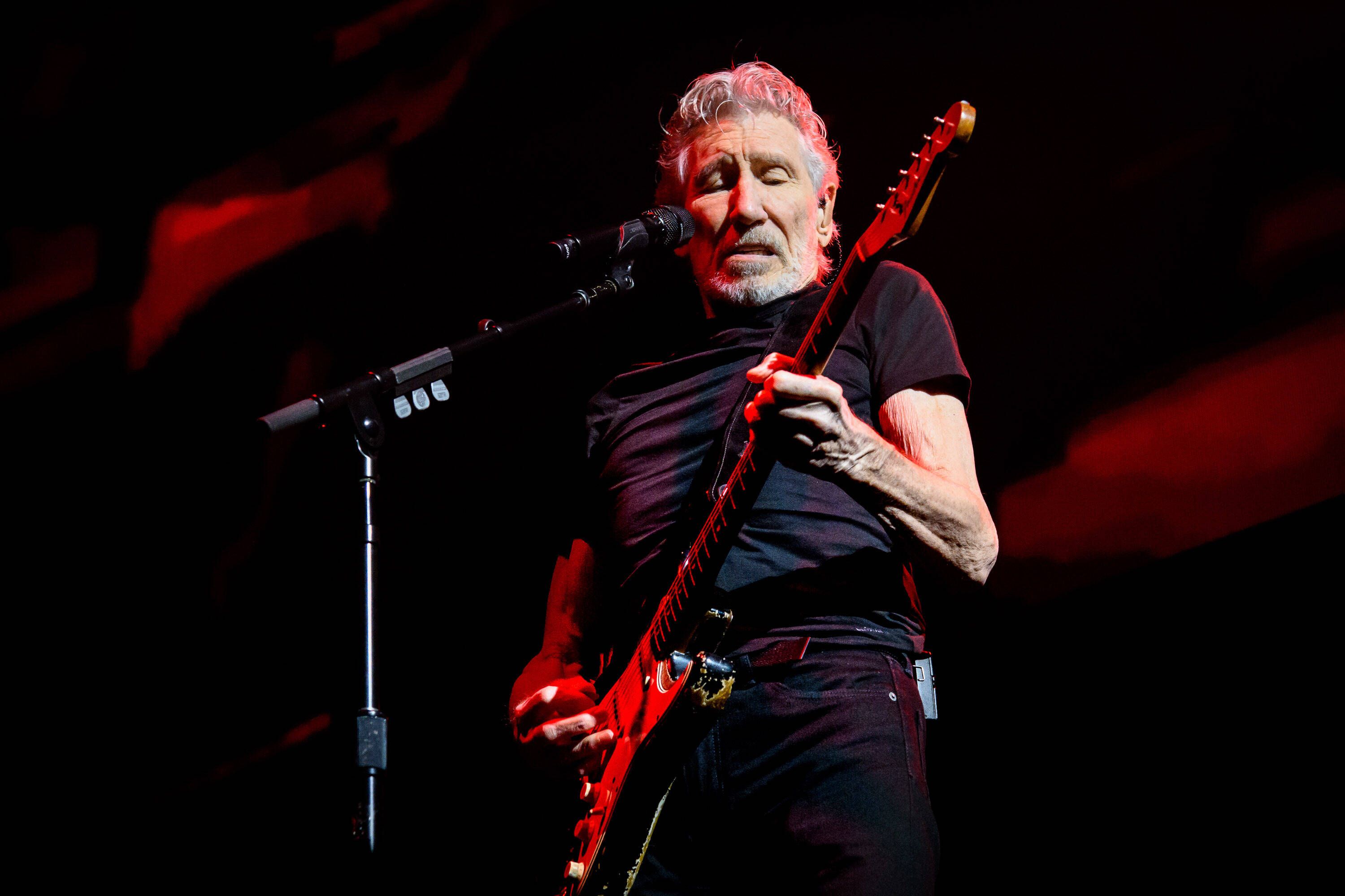 Es gibt viel neue Musik von Roger Waters.