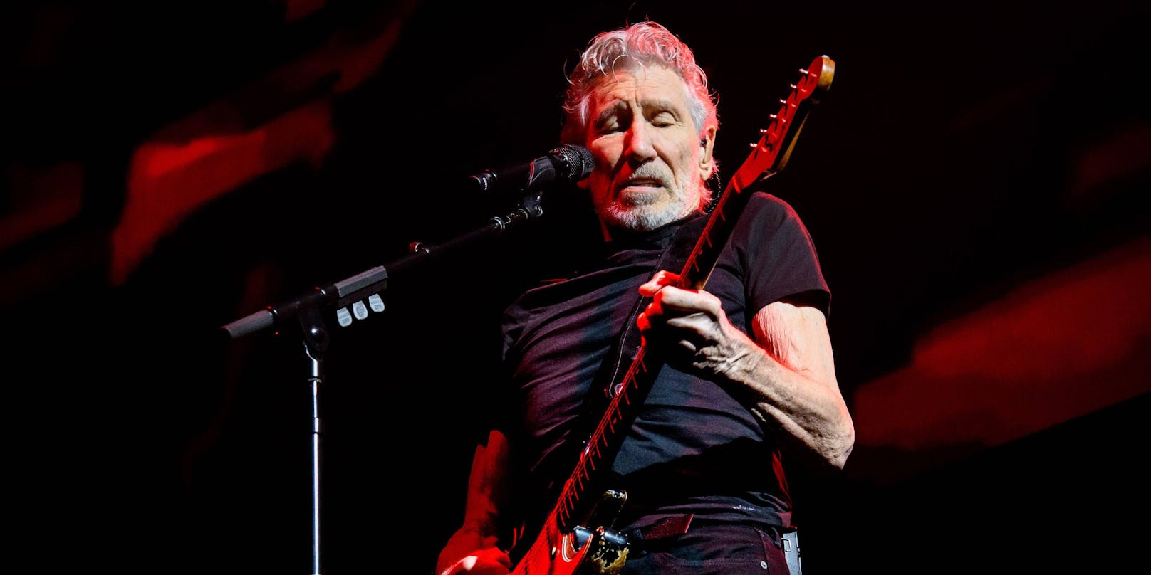 Es gibt viel neue Musik von Roger Waters.