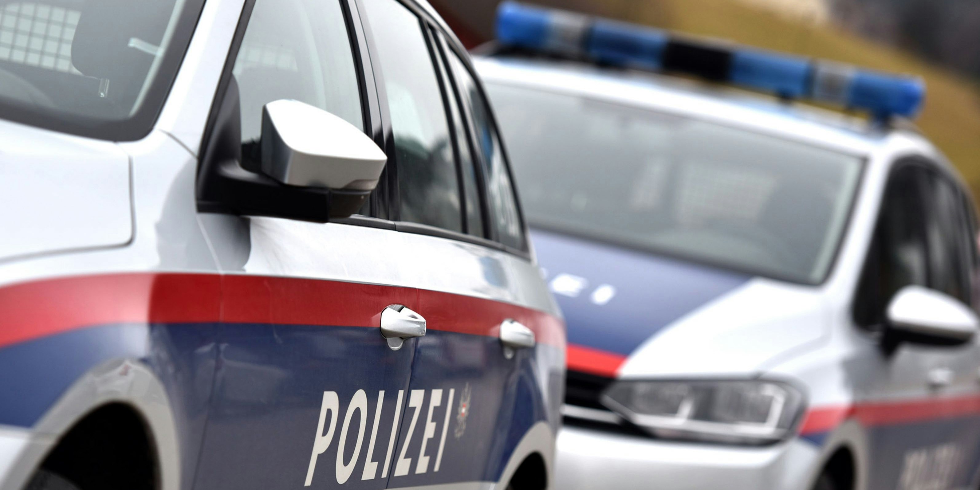 Erst durch eine Straßensperre konnte der 19-Jöhrige aufgehalten werden.