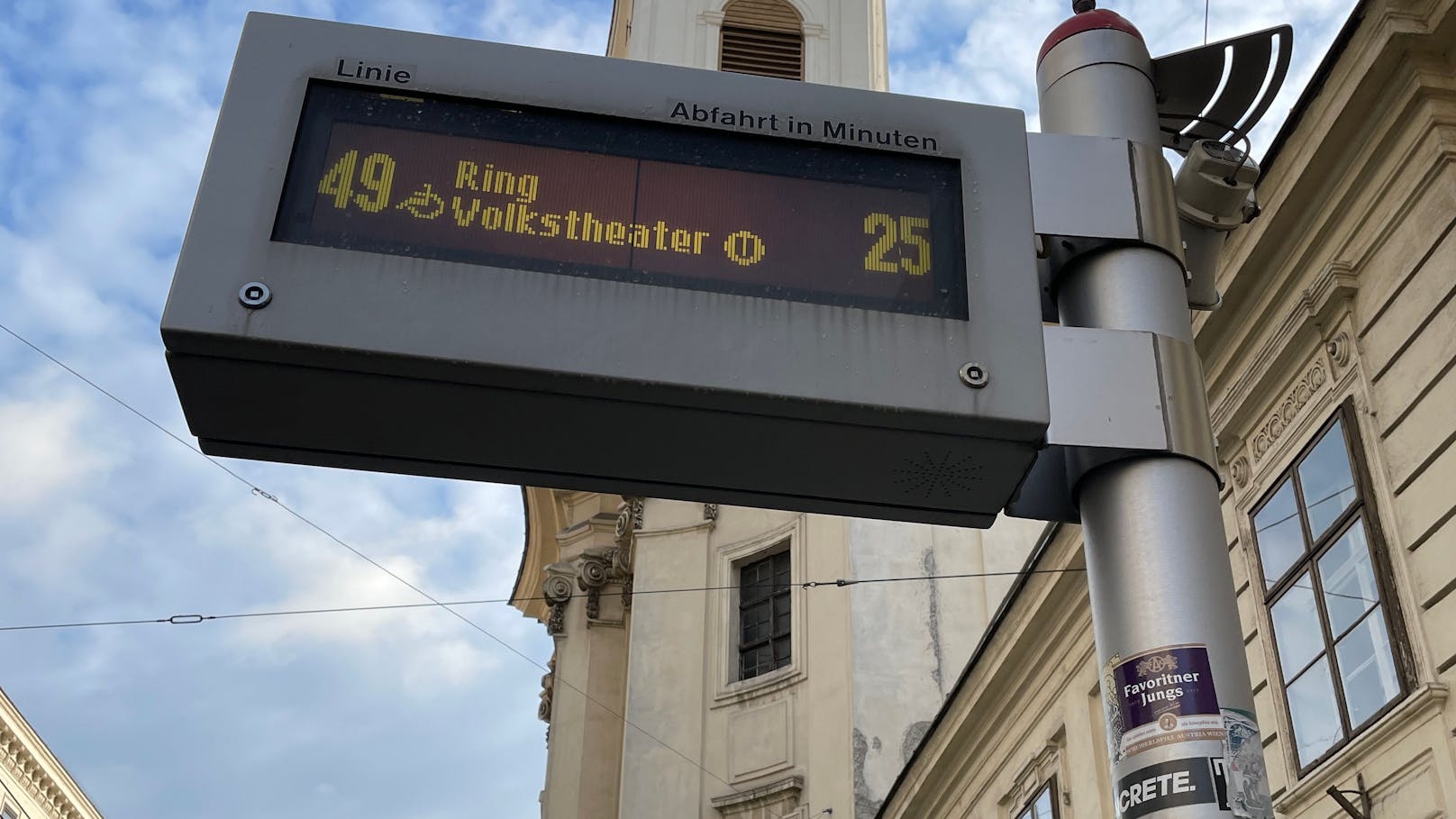 Täglich kommt es derzeit auf der Linie 49 in Wien-Neubau zu langen Wartezeiten.