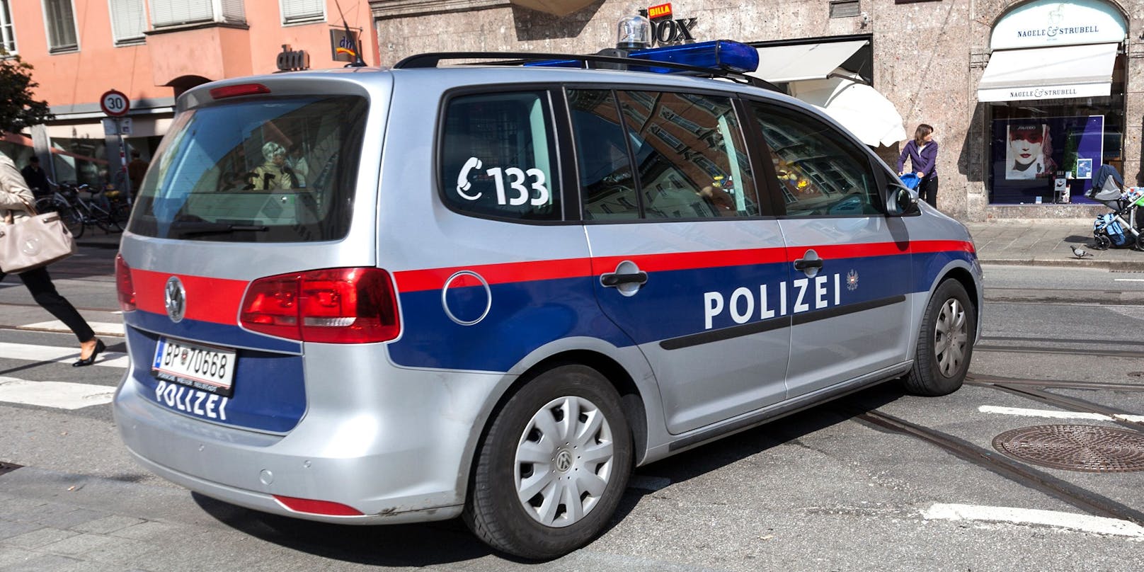 Die Innsbrucker Polizei kam einem Sozialleistungsbetrüger auf die Schliche. (Symbolbild)