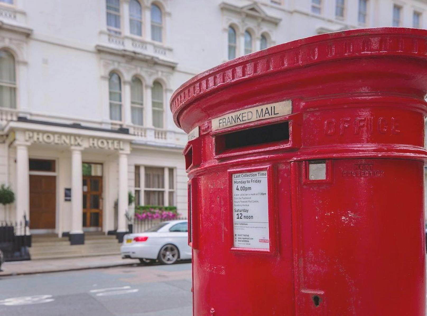 Hotel Phoenix in London