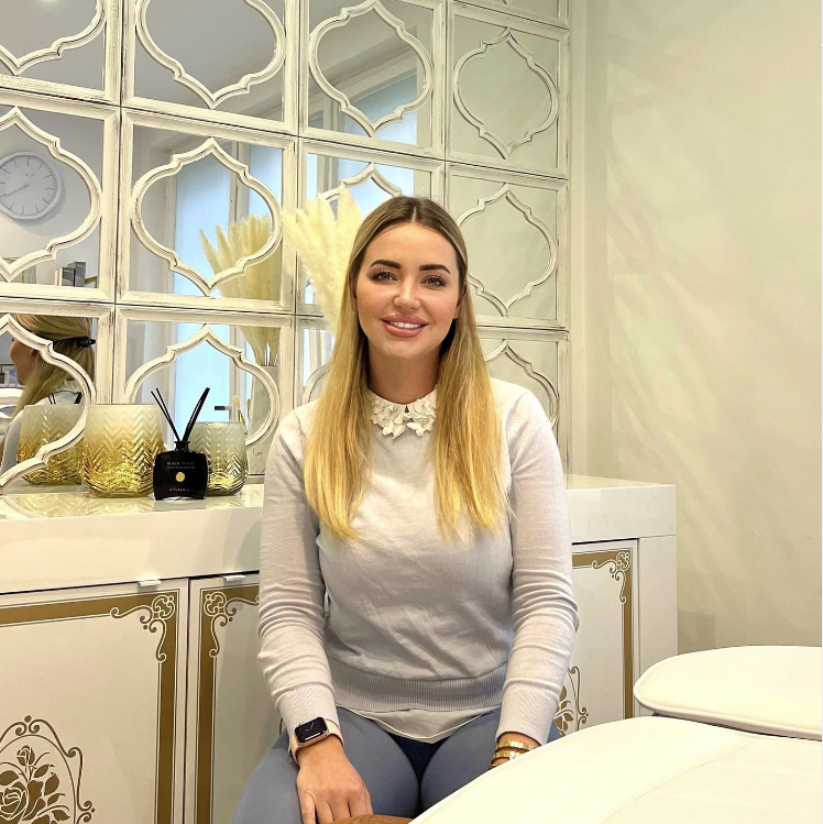 Cathy Lugner hat umgeschult...