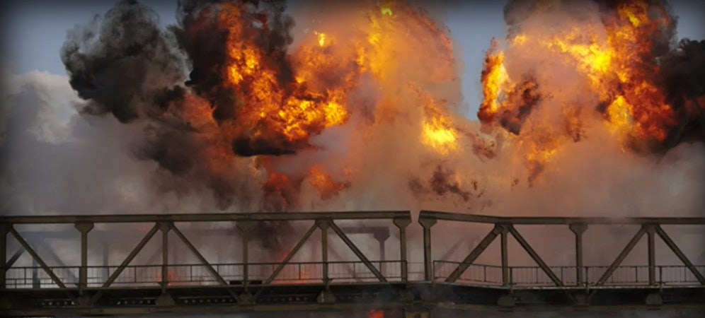 Auf einer strategisch wichtigen Brücke nahe der Stadt Melitopol soll es eine schwere Explosion gegeben haben.