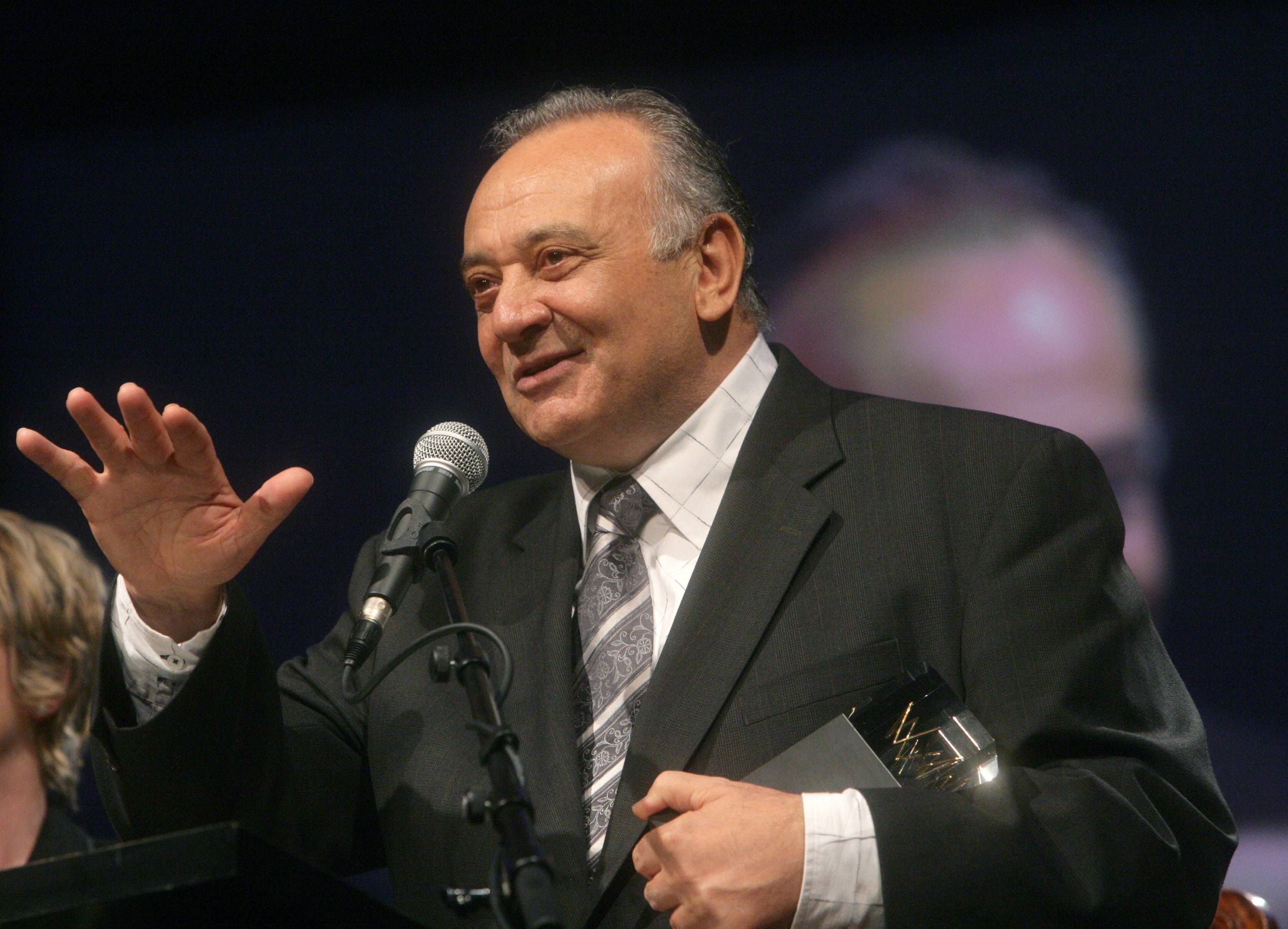 BRU257 - - GENT, BELGIUM : The award for best composer 2005 for Angelo Badalamenti (C), Saturday 15 October 2005 in Gent International film festival, World soundtrack award. LIEVENxVANxASSCHE PUBLICATIONxINxGERxSUIxAUTxONLY x3504878x  