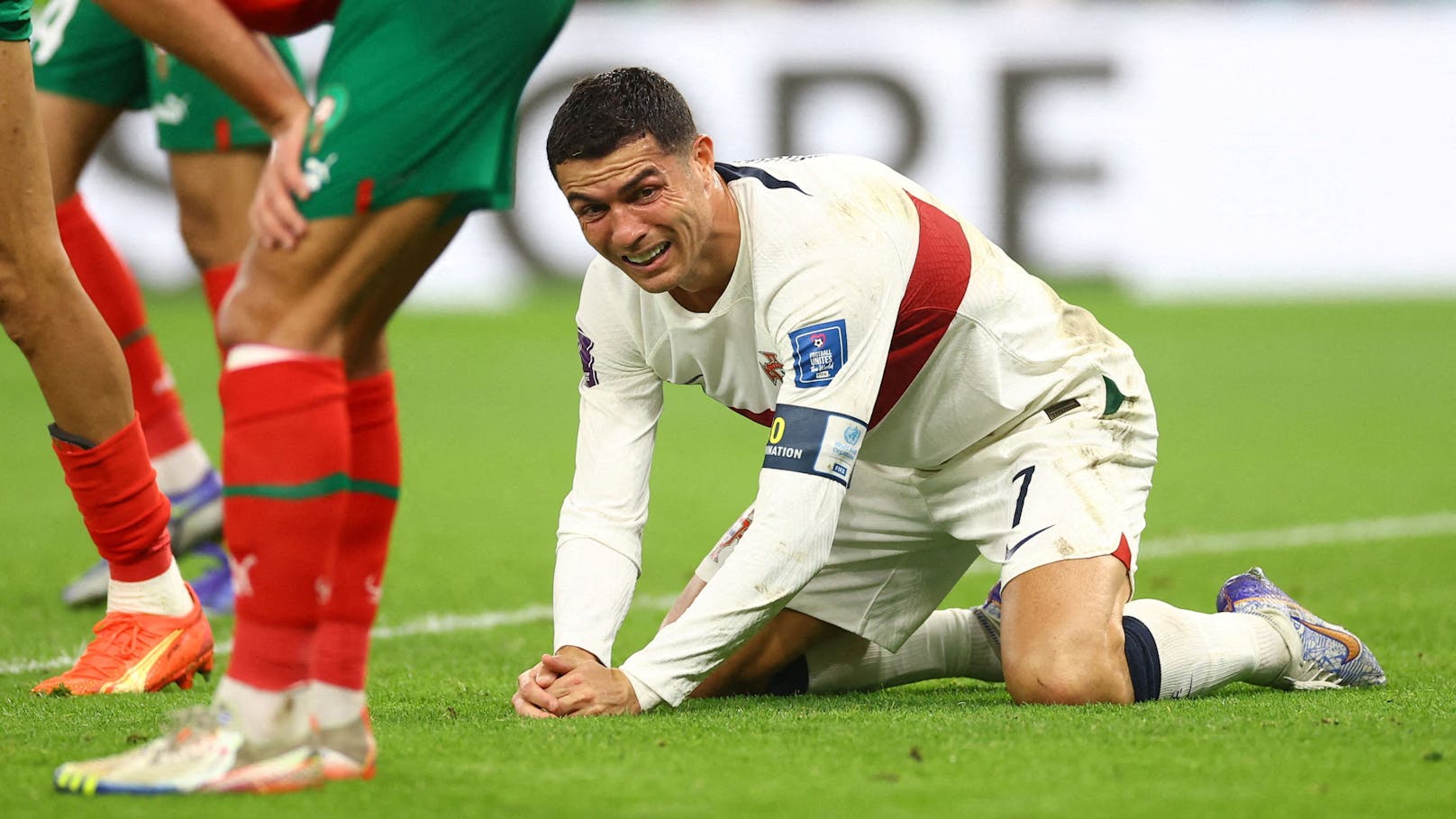 Cristiano Ronaldo am Boden – doch er will wieder aufstehen.