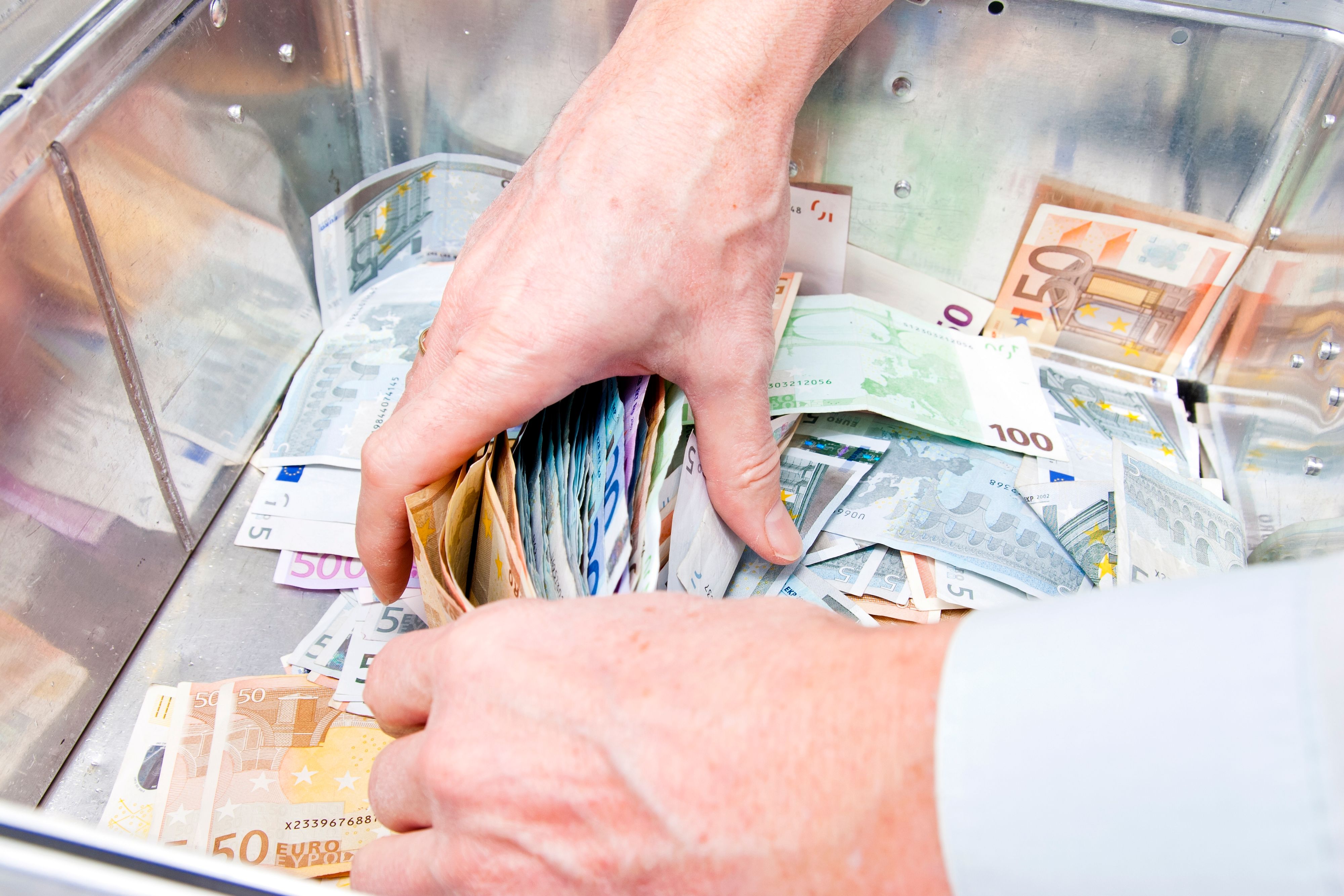 Geld anlegen per App ohne viel Aufwand – das ermöglichen sogenannte Robo-Advisors.