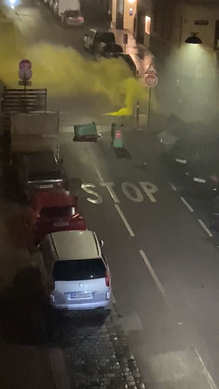 Donnerstagnacht kam es zu einer spontanen Demonstration vor dem Lokal der rechtsextremen Identitären Bewegung.