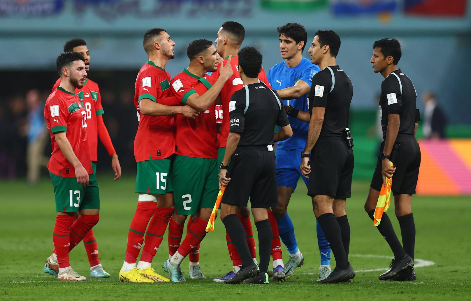 Marokko ging nach dem Spiel auf den Schiri los