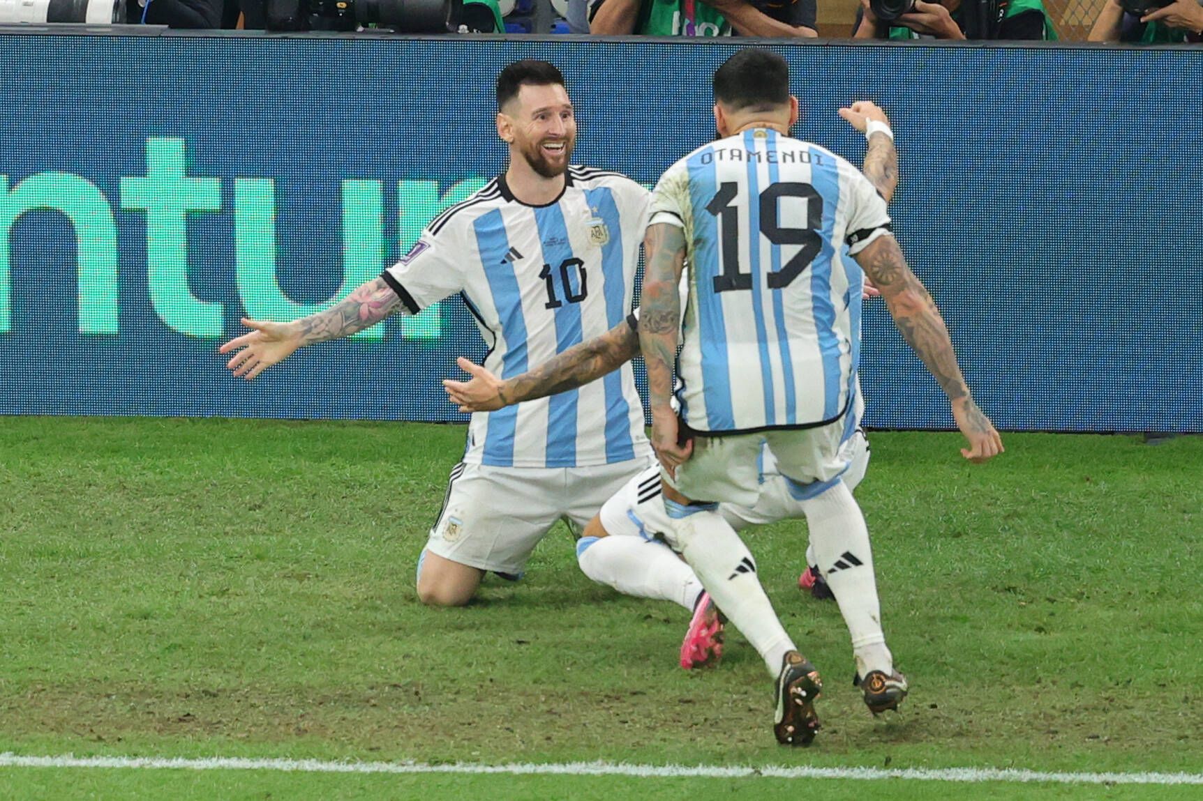 Lionel Messi beim Torjubel zum zwischenzeitlichen 3:2.