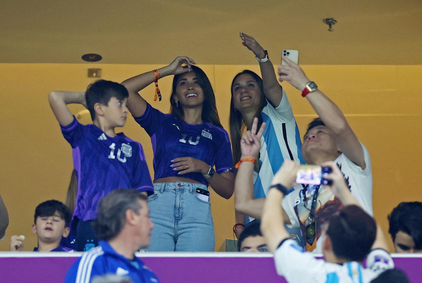 Lionel Messis Familie drückt im WM-Finale auf der Tribüne die Daumen