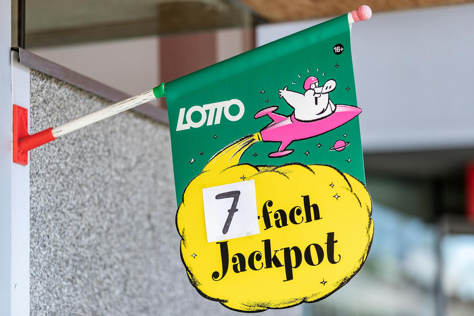 Der erst dritte Siebenfach-Jackpot wurde in Österreich am Sonntag ausgespielt.
