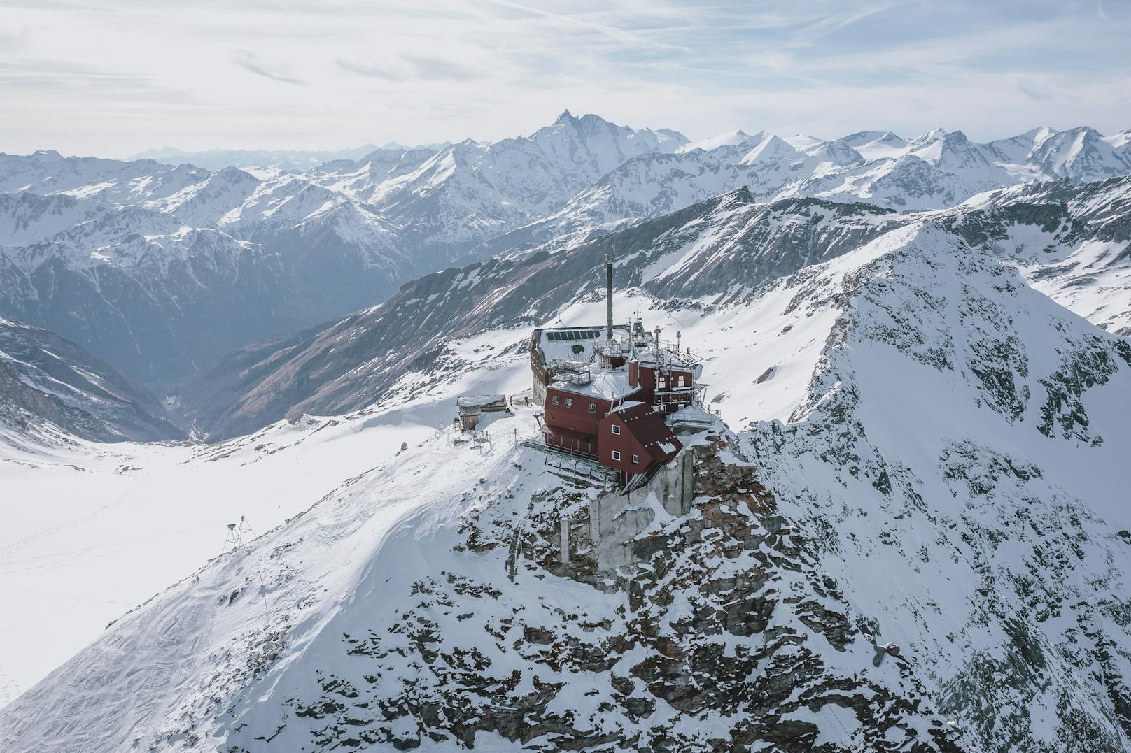 Das Sonnblick-Observatorium, Österreichs höchstgelegene meteorologische Beobachtungsstation, besteht seit 1886.