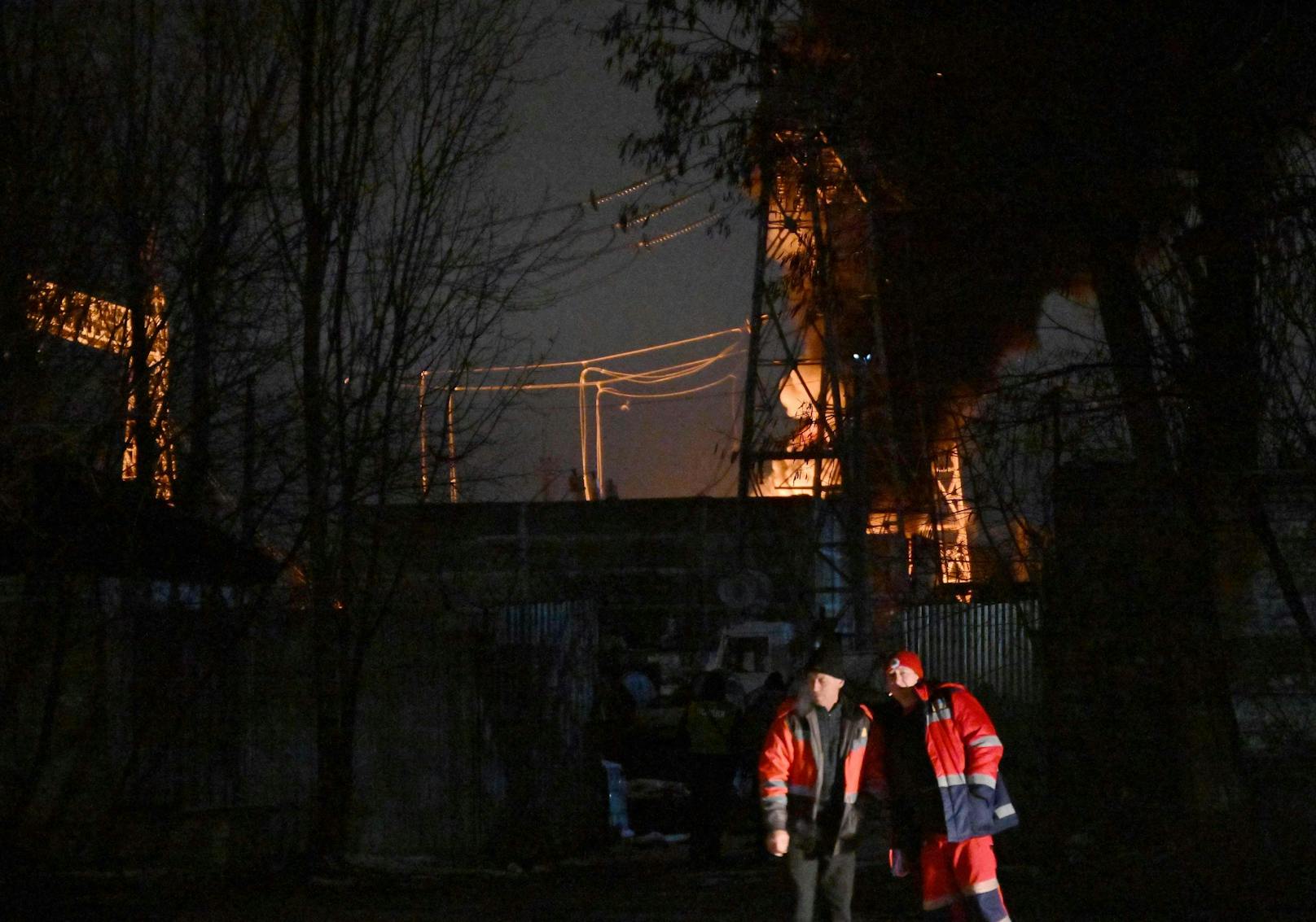 Die ukrainische Hauptstadt Kiew und ihr Umland sind nach Behördenangaben in der Nacht zum Montag von Russland mit Kampfdrohnen iranischer Bauart angegriffen worden.