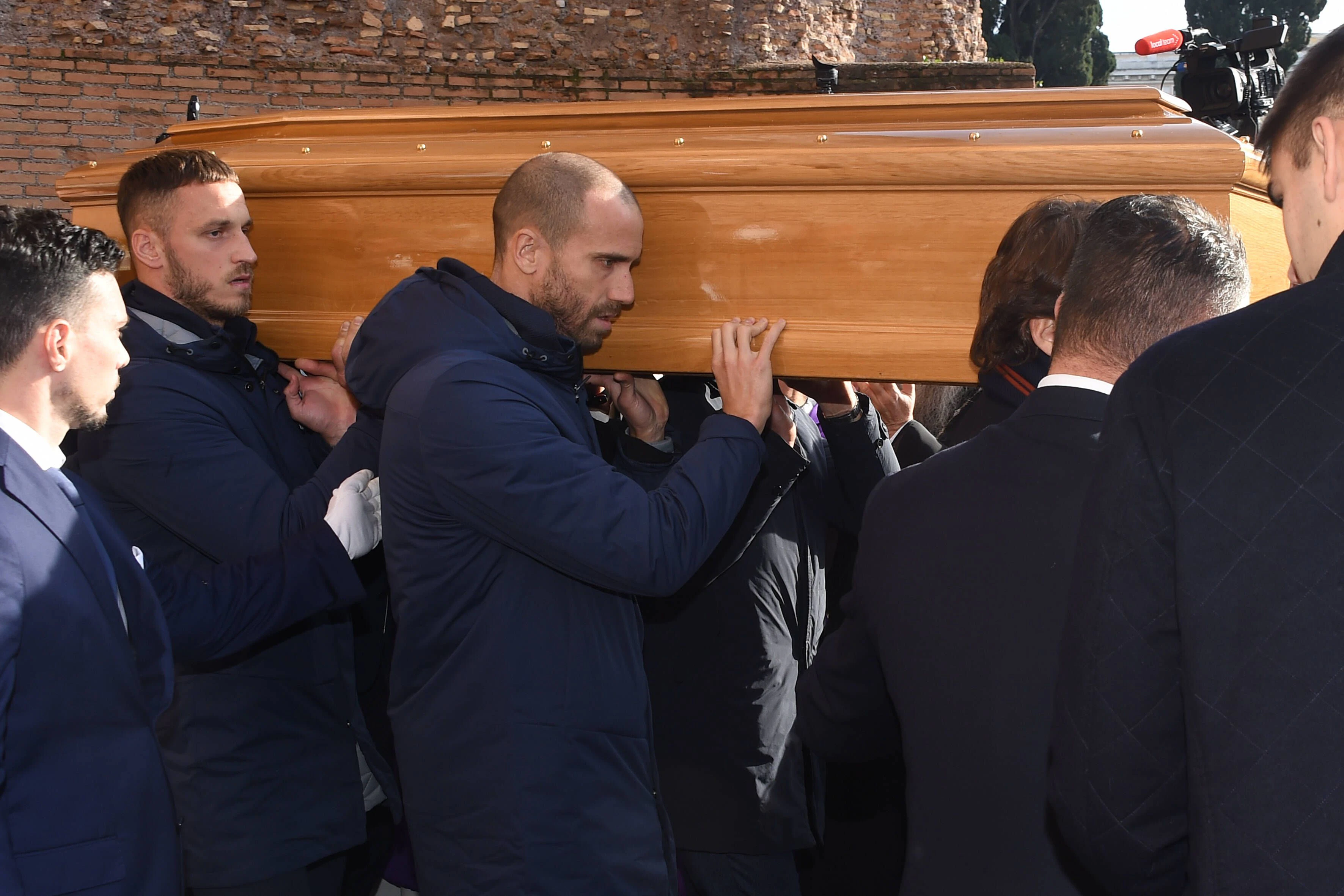 Marko Arnautovic und Bologna-Kollege Lorenzo De Silvestri.
