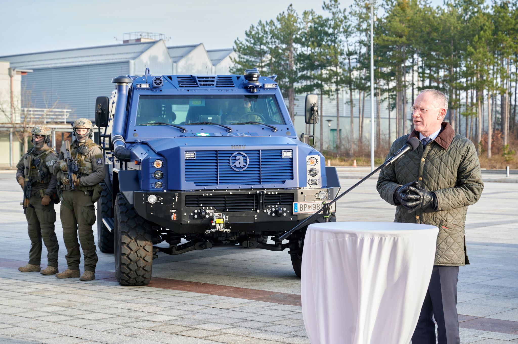 Besuchstag in Wr. Neustadt: Gerhard Karner bei seiner Rede