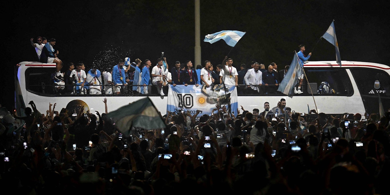 WM 2022 Video Argentinien empfängt die Weltmeister Heute.at