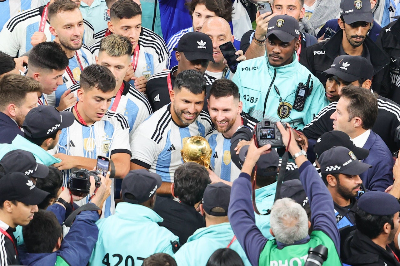 Heute.at - Aguero wettete auf Kumpel Messi, kassiert stolze Summe