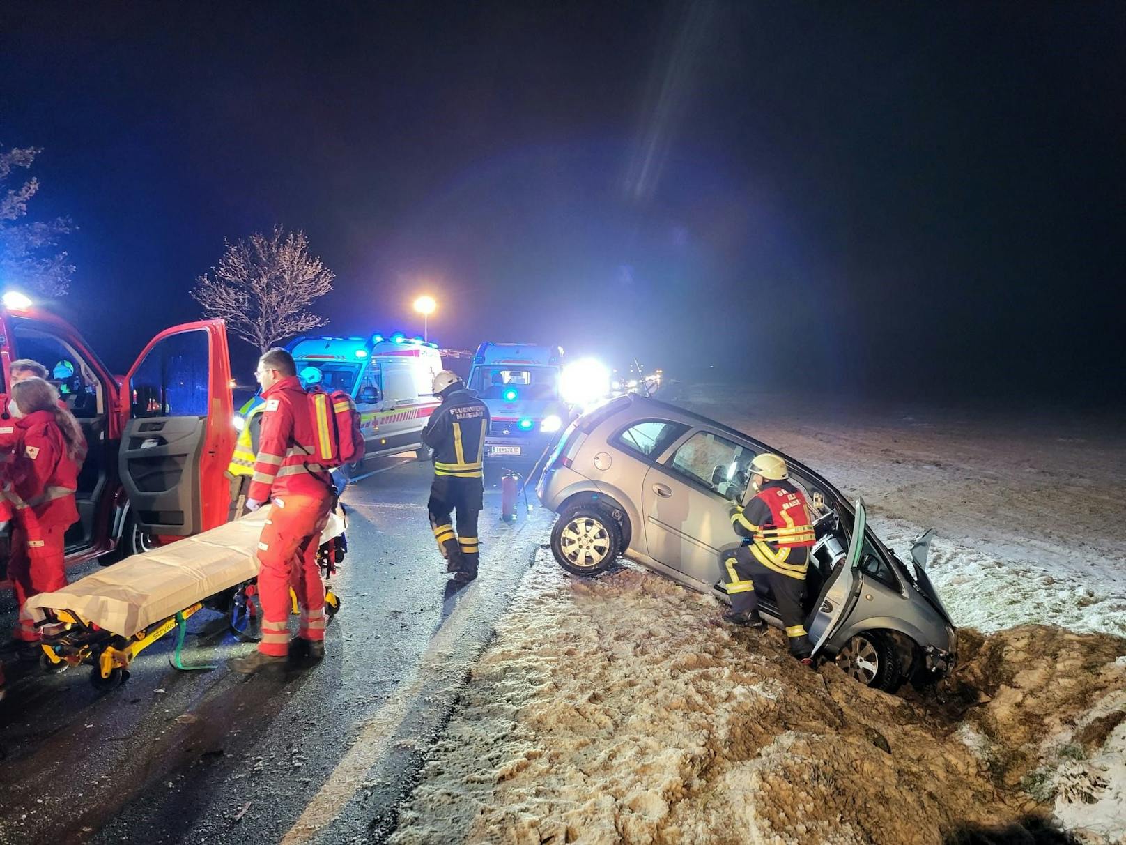 Schwerer Verkehrsunfall im Bezirk Horn