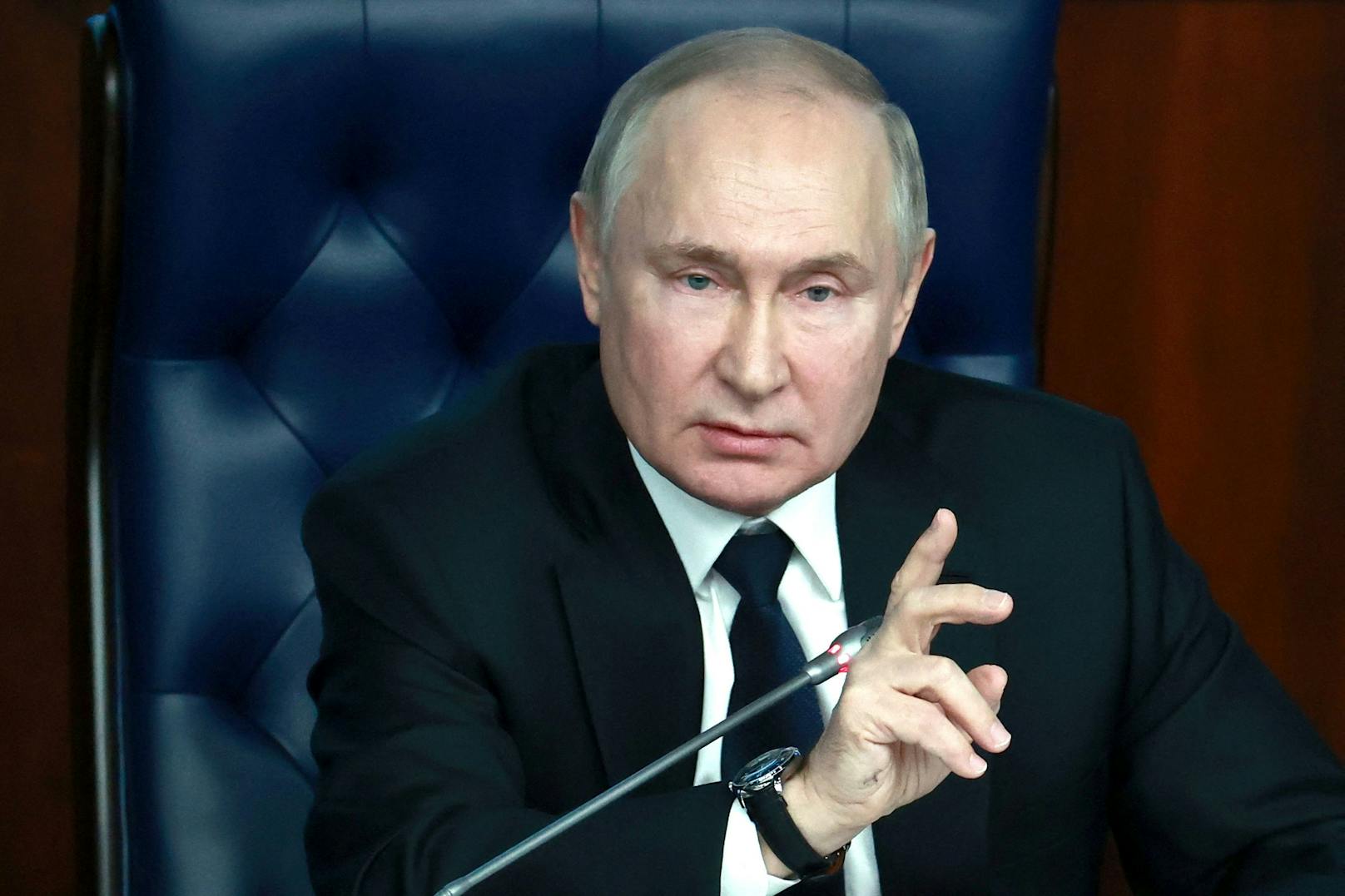 Schuld am Krieg sei keinesfalls er, sondern nur die Ukraine: Wladimir Putin.