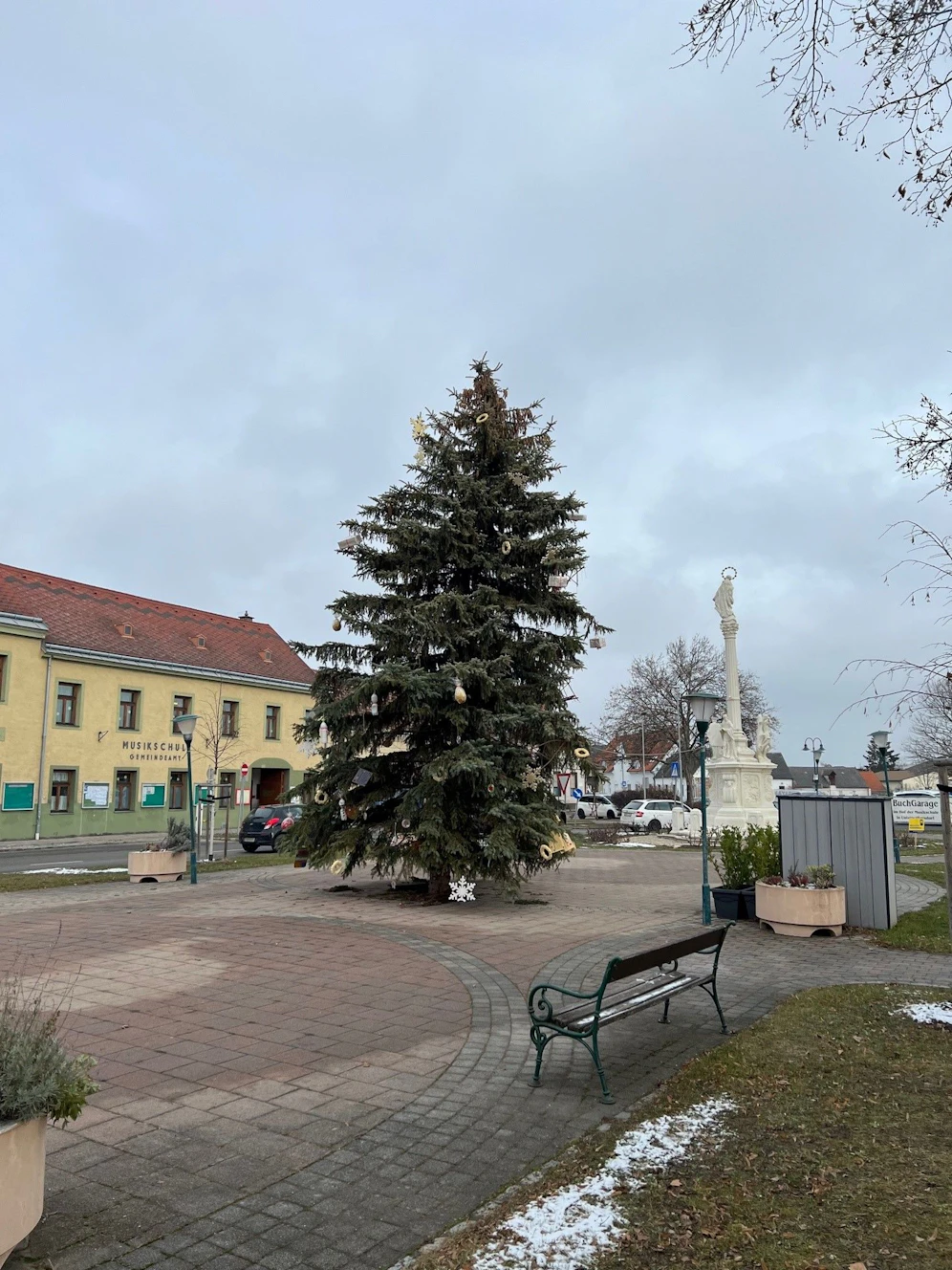 Christbaum in Unterwaltersdorf.