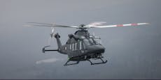 Hier fliegt der erste von 36 Leonardo-Helikoptern ein