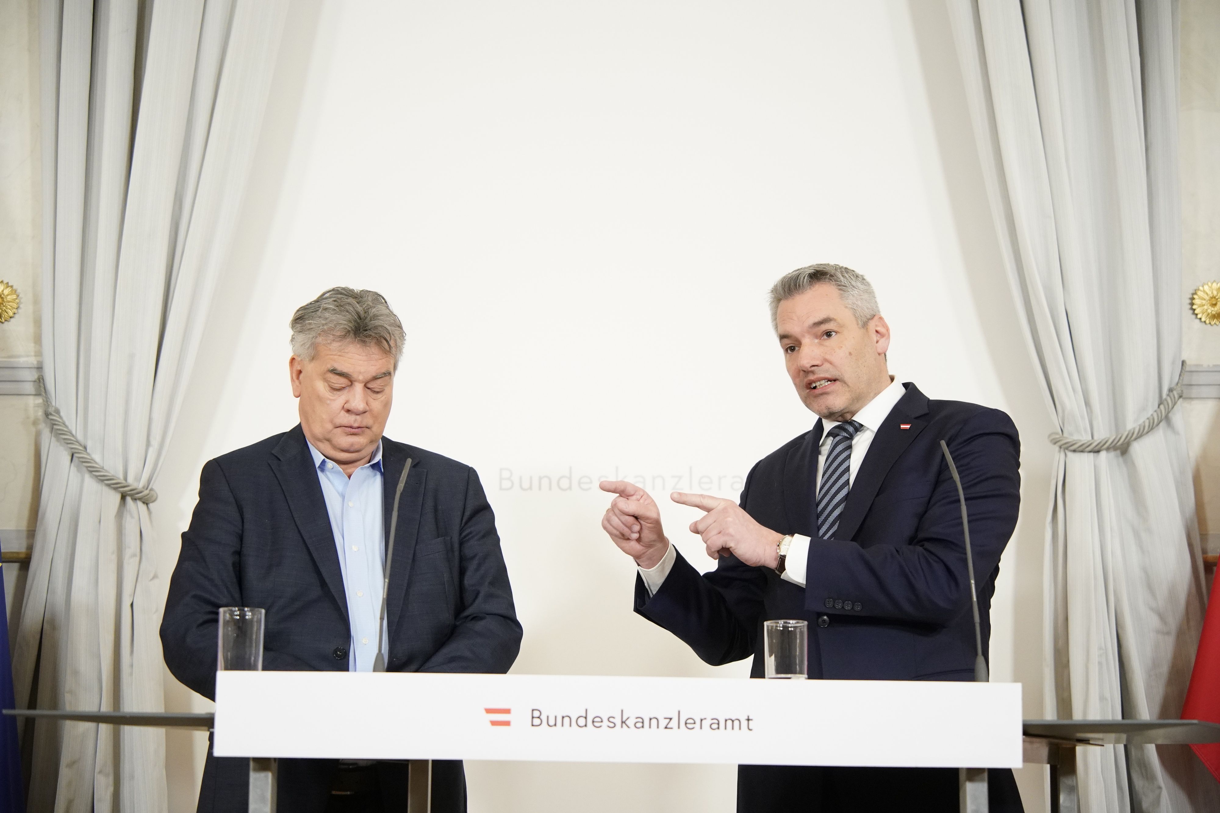 Vize Kogler und Kanzler Nehammer standen am Mittwoch&nbsp;näher zusammen als sonst.