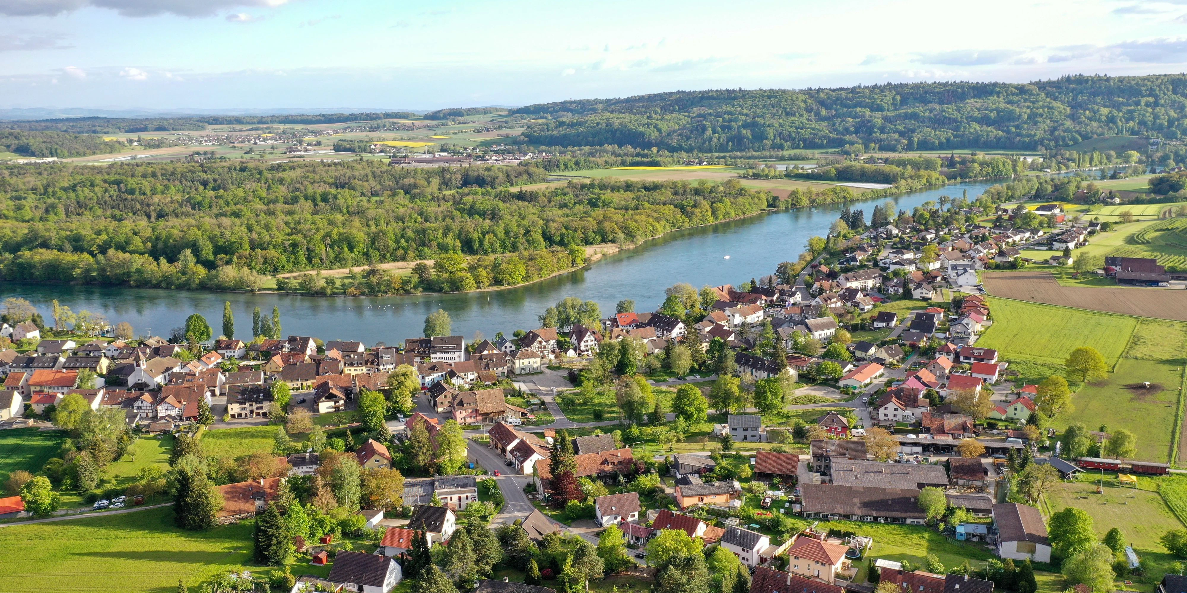 Büsinger Vereine wurden von der Schweiz gefördert, obwohl der Ort in Deutschland liegt.