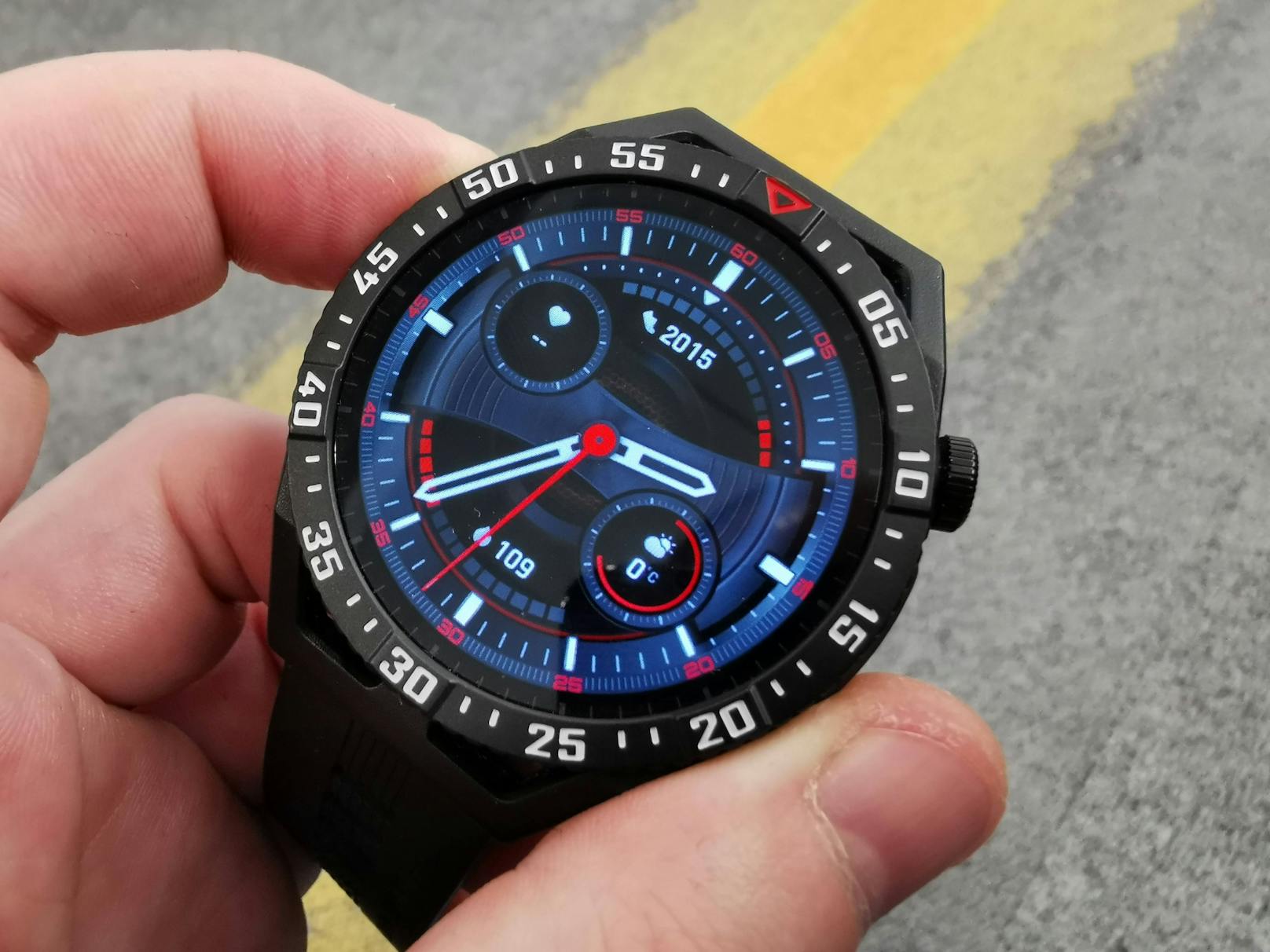 Huawei Watch GT 3 SE im Test – ein sportlicher Begleiter, der nur äußerlich abgespeckt wurde.